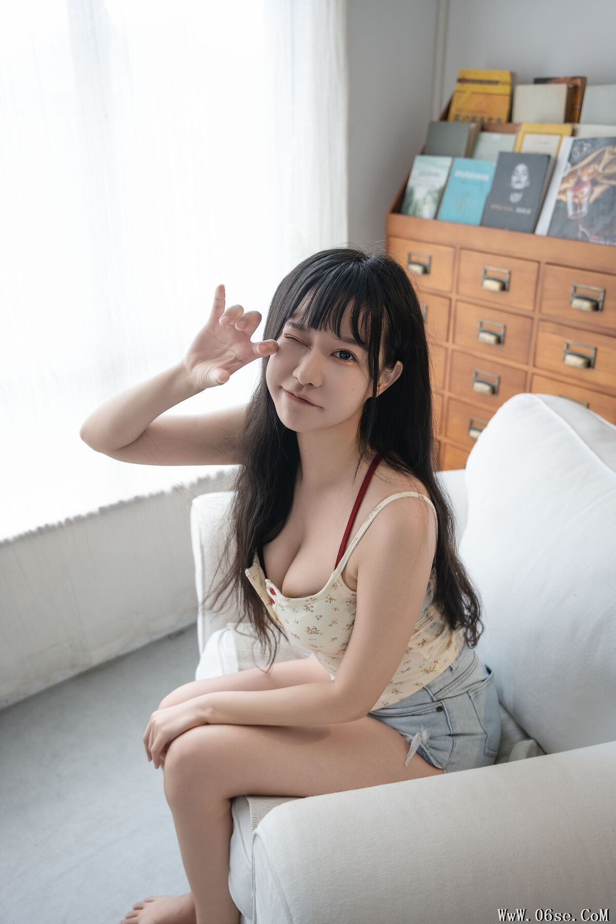 图片[4]-YiTuYu艺图语 Vol.7489 Hu Hu[24P]-六色网