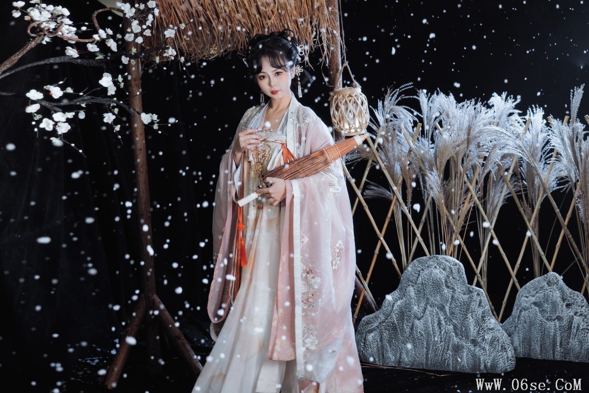 图片[14]-YiTuYu艺图语 Vol.3720 Qian Mo Hong Chen[23P]-六色网
