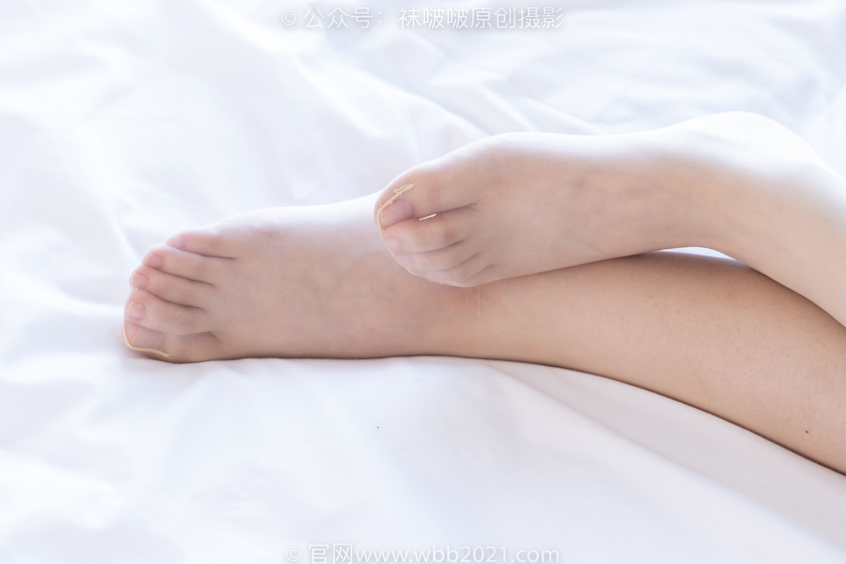 图片[67]-BoBoSocks袜啵啵 No.368 甜甜圈 -运动鞋、白棉袜、油亮肉丝[160P]-六色网