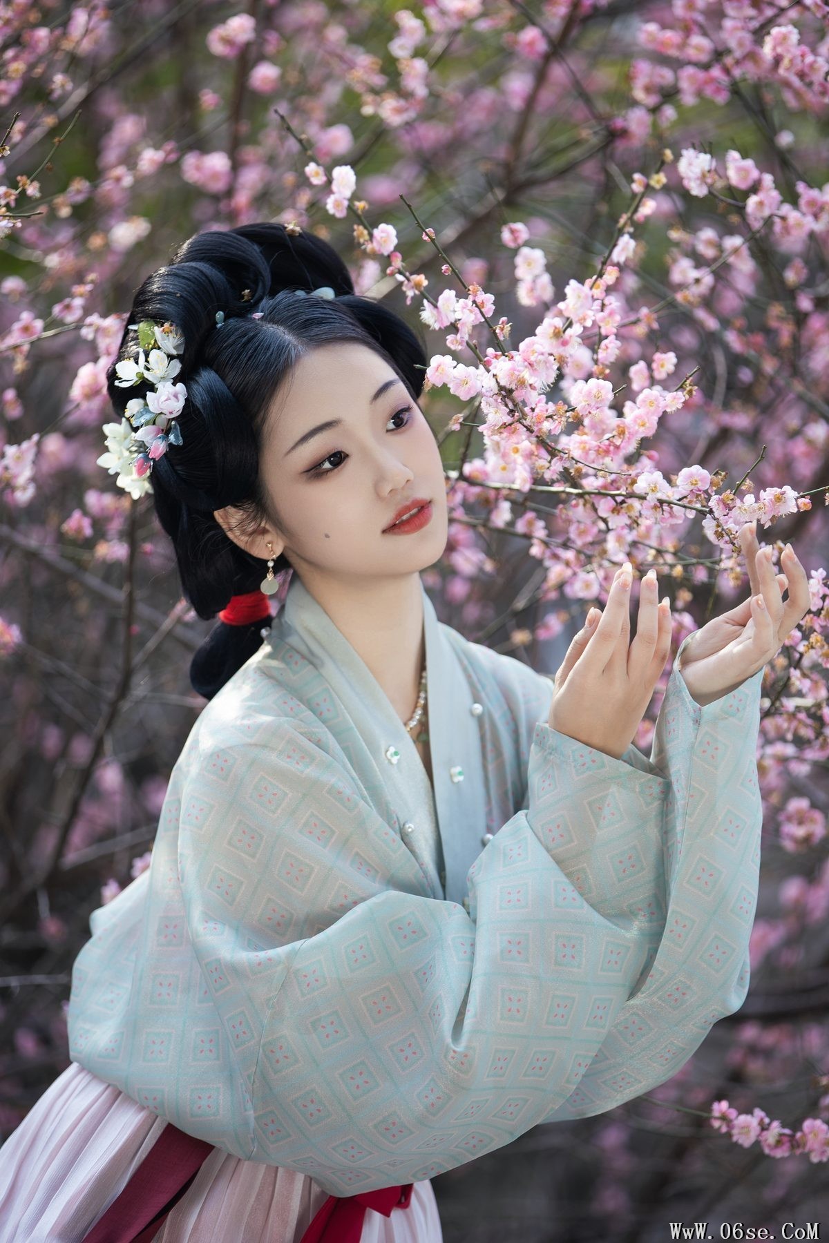 图片[24]-YiTuYu艺图语 Vol.3792 Wan Jiang Ting[33P]-六色网