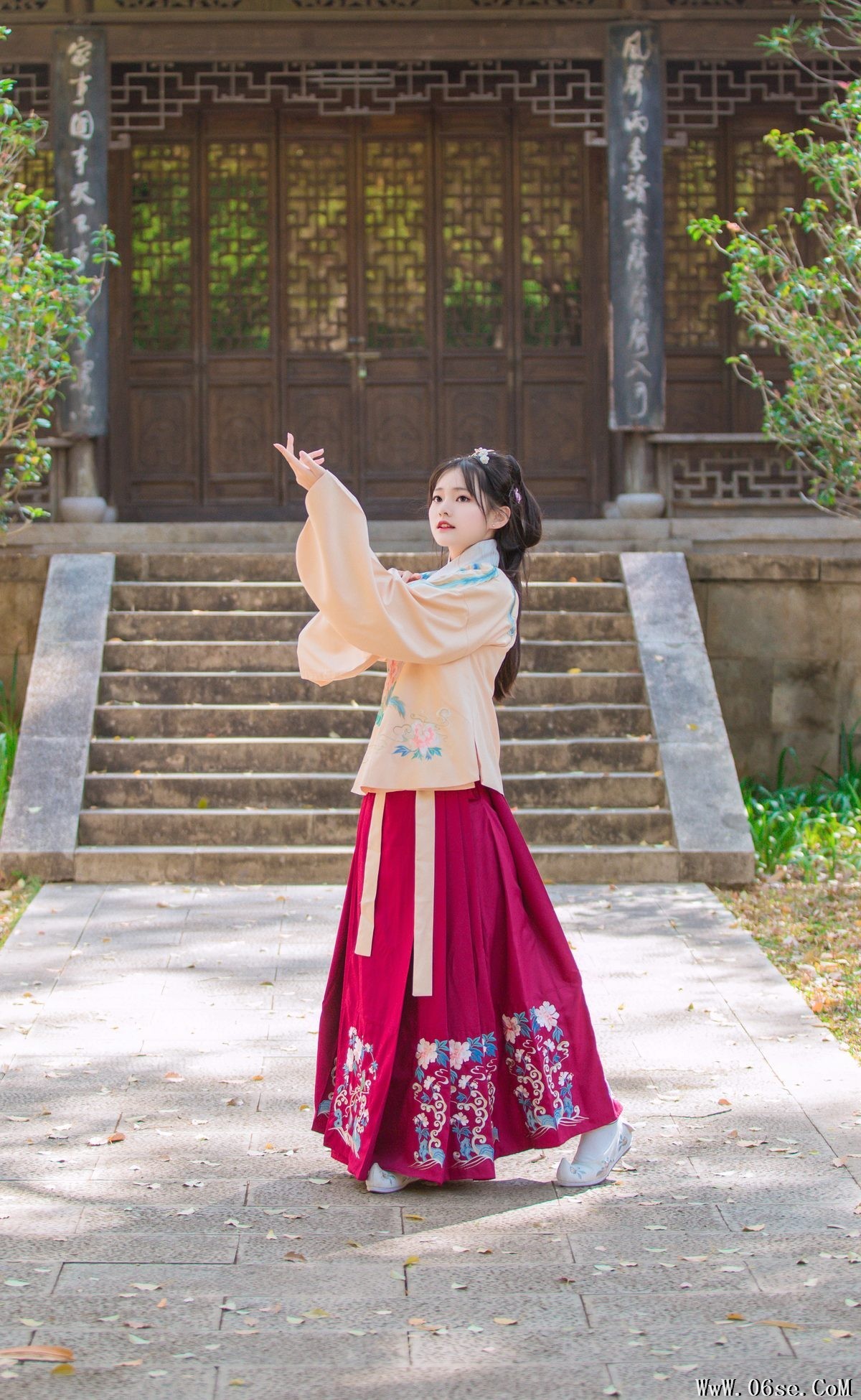 图片[22]-YiTuYu艺图语 Vol.4274 Fa Guang Wu[27P]-六色网