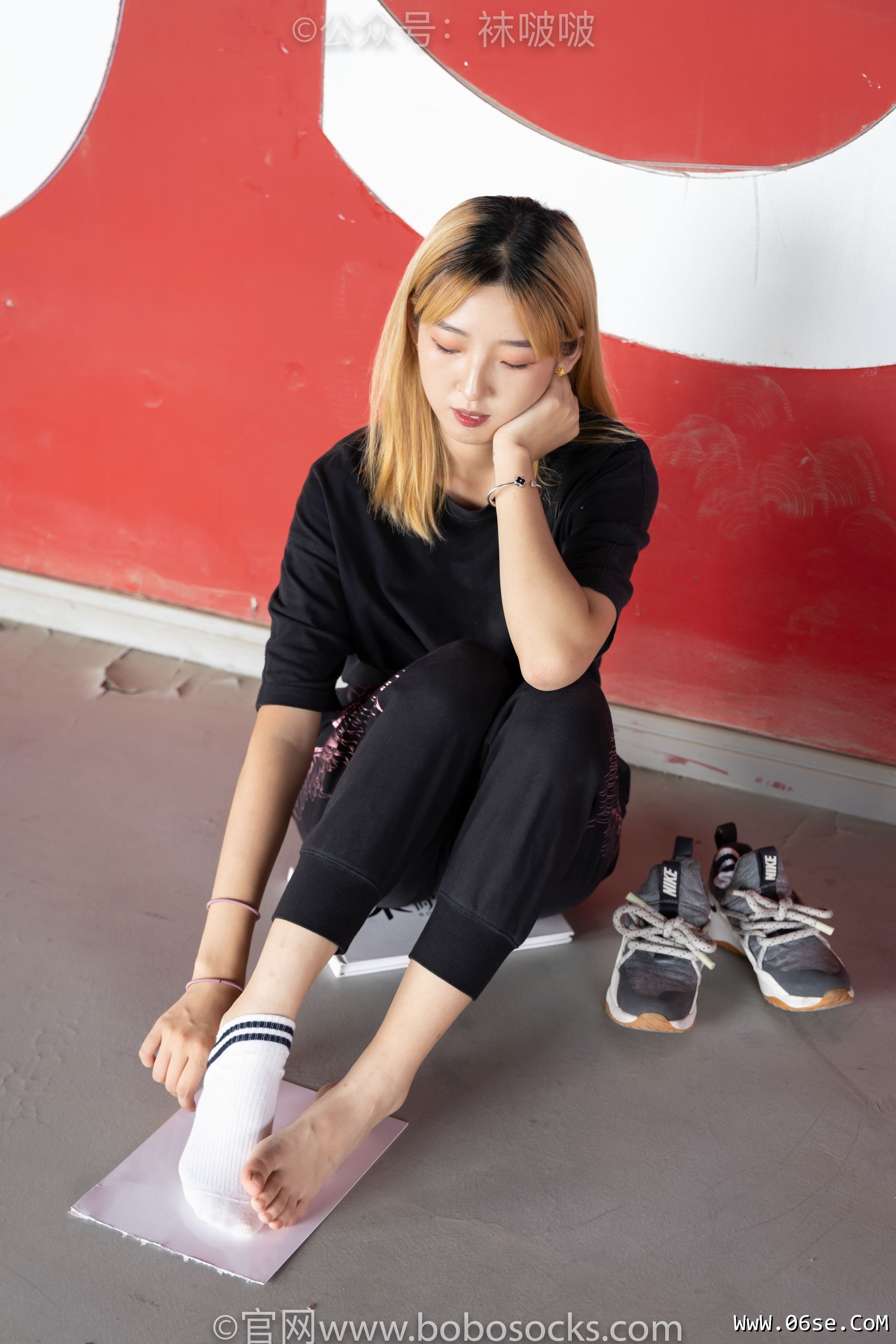 图片[95]-BoBoSocks袜啵啵 No.018 木木-运动鞋、白棉袜、裸足[136P]-六色网