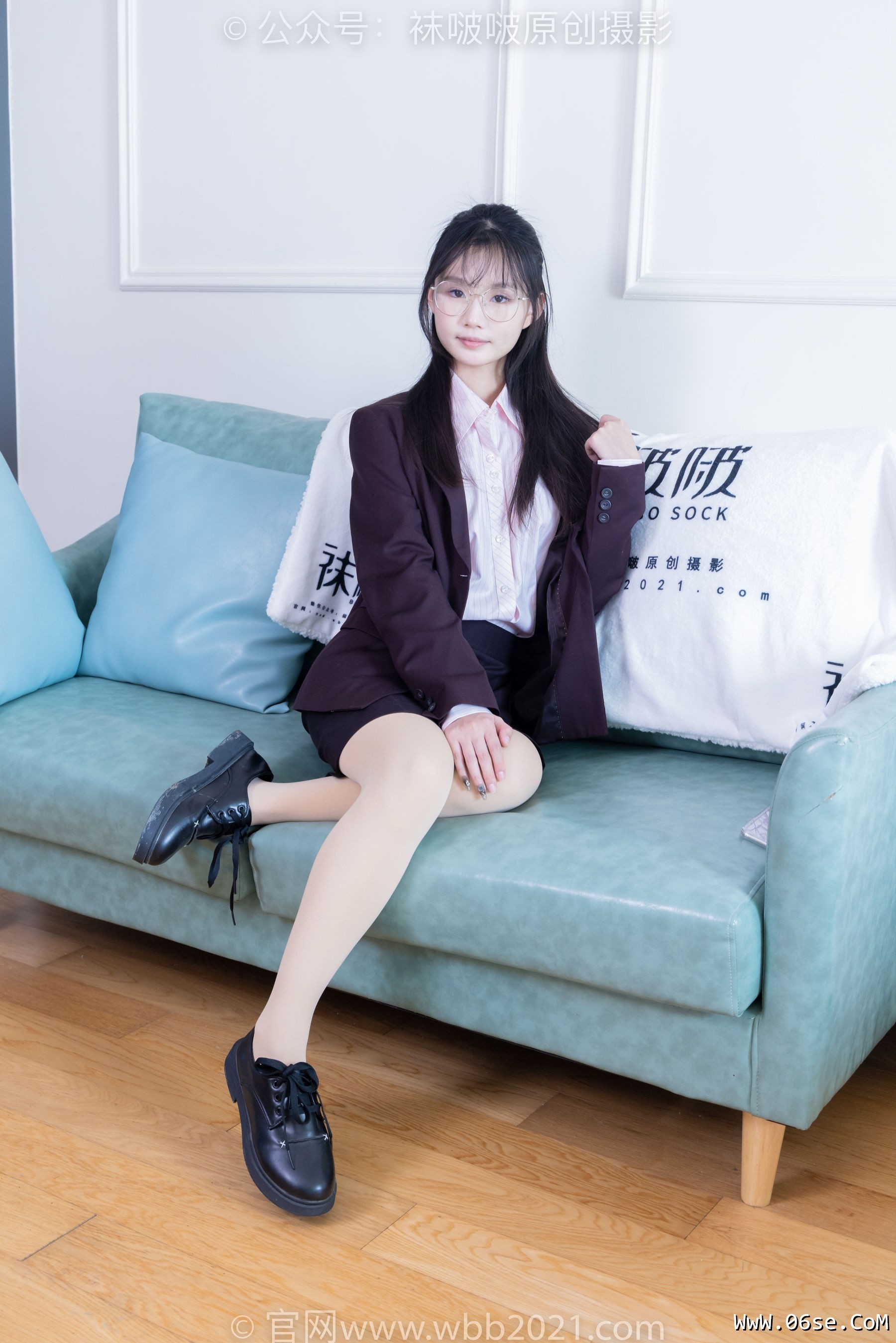 图片[146]-BoBoSocks袜啵啵 No.362 甜甜圈 -两双皮鞋、厚肉丝、厚黑丝、ol制服[230P]-六色网
