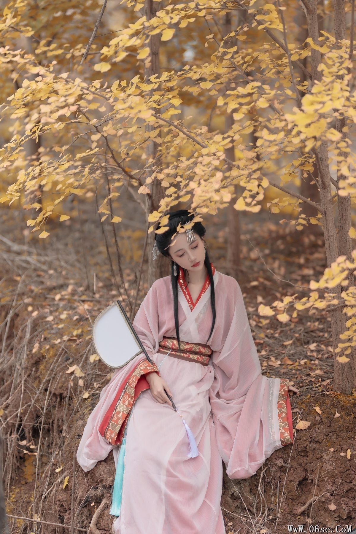 图片[15]-YiTuYu艺图语 Vol.5988 Qi Luo Sheng De Xiao Su Su[28P]-六色网