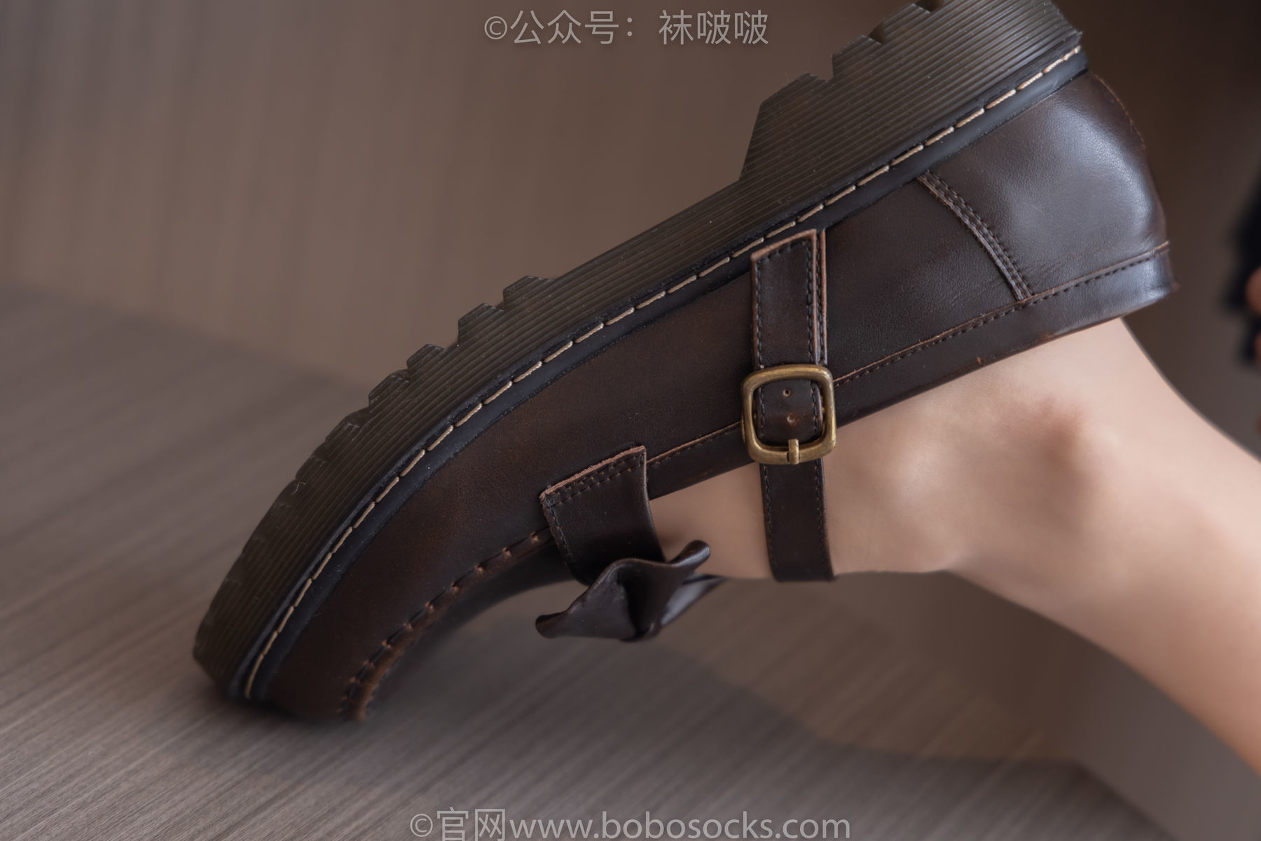 图片[20]-BoBoSocks袜啵啵 积分限定作品005 稚予-JK制服、皮鞋、油亮肉丝、踩蛋糕[133P]-六色网