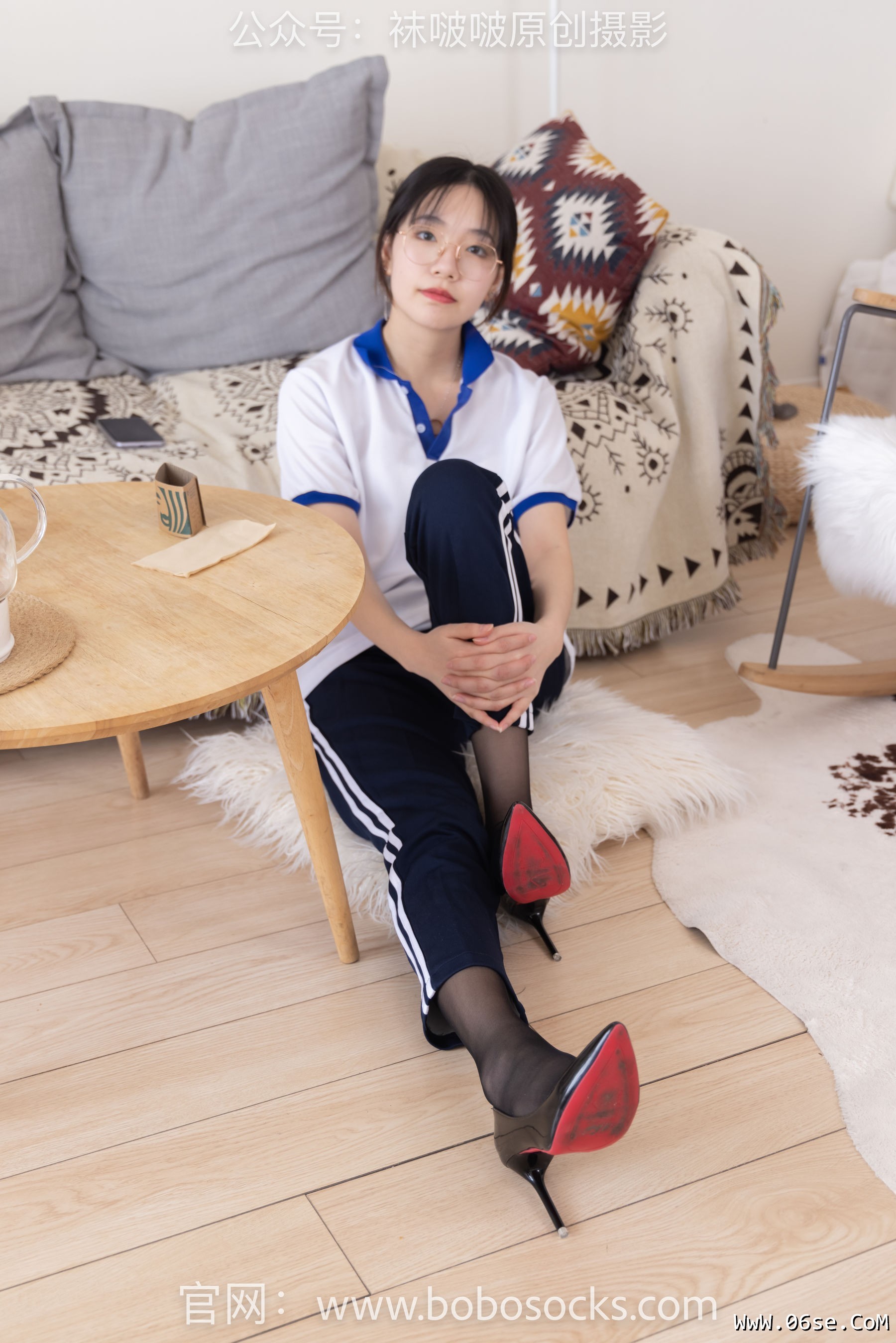 图片[2]-BoBoSocks袜啵啵 No.135 小甜豆-高跟鞋、黑丝、裸足[140P]-六色网