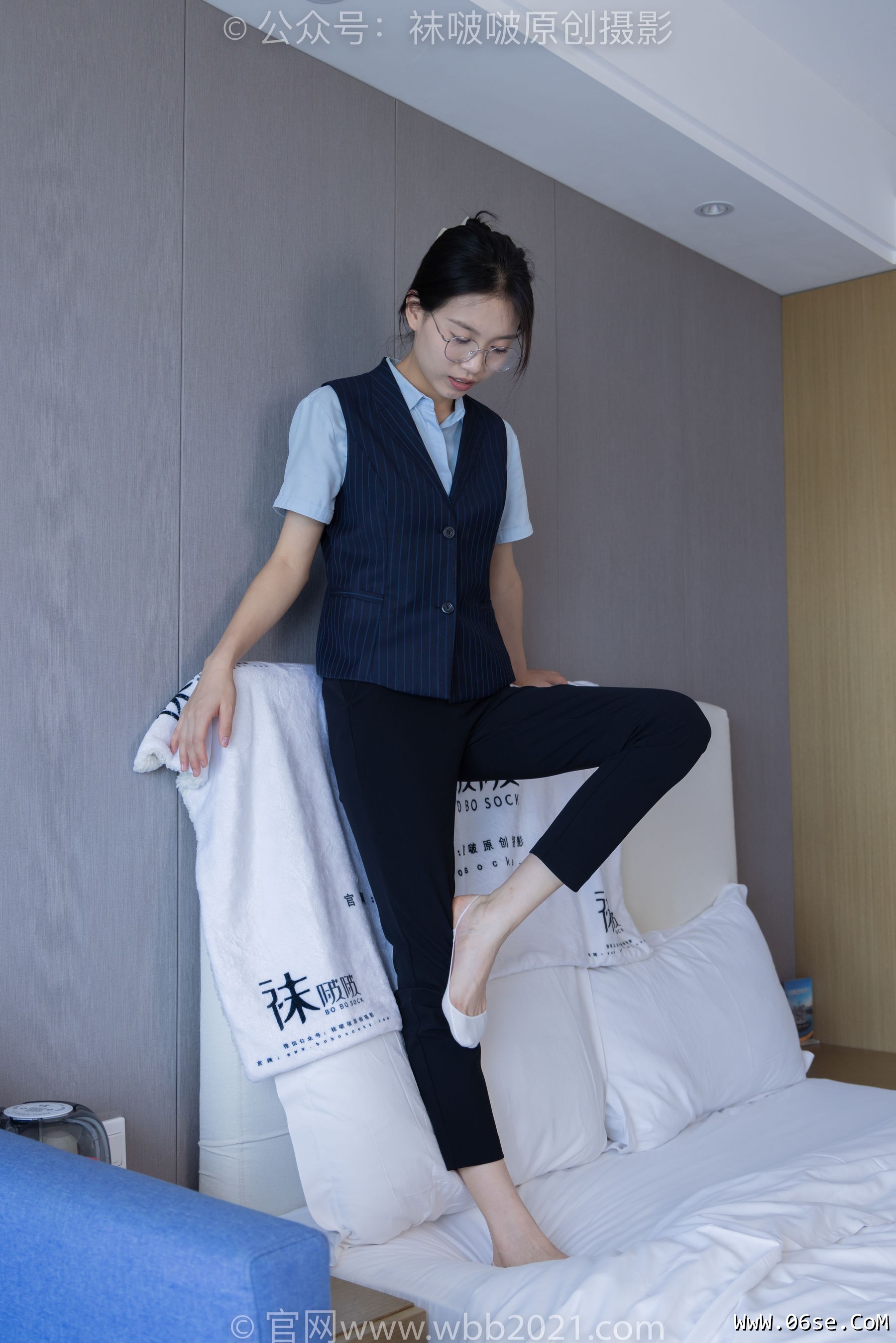 图片[27]-BoBoSocks袜啵啵 No.413 芝士 -高跟鞋、白色吊带船袜、银行制服[145P]-六色网