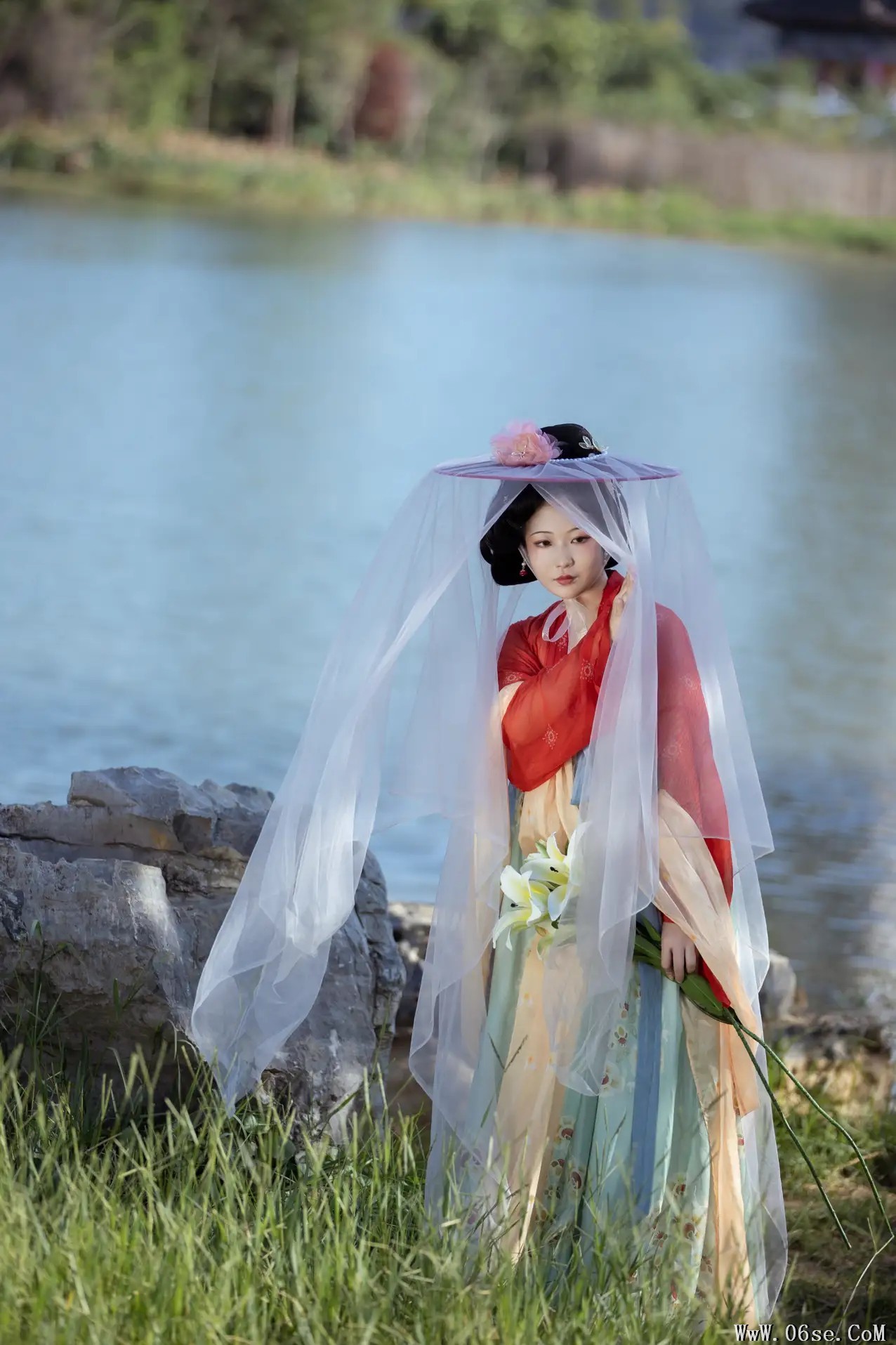 图片[12]-[艺图语] 2022.11.25 Vol.2523 – 南苑逢美人 [36P]-六色网