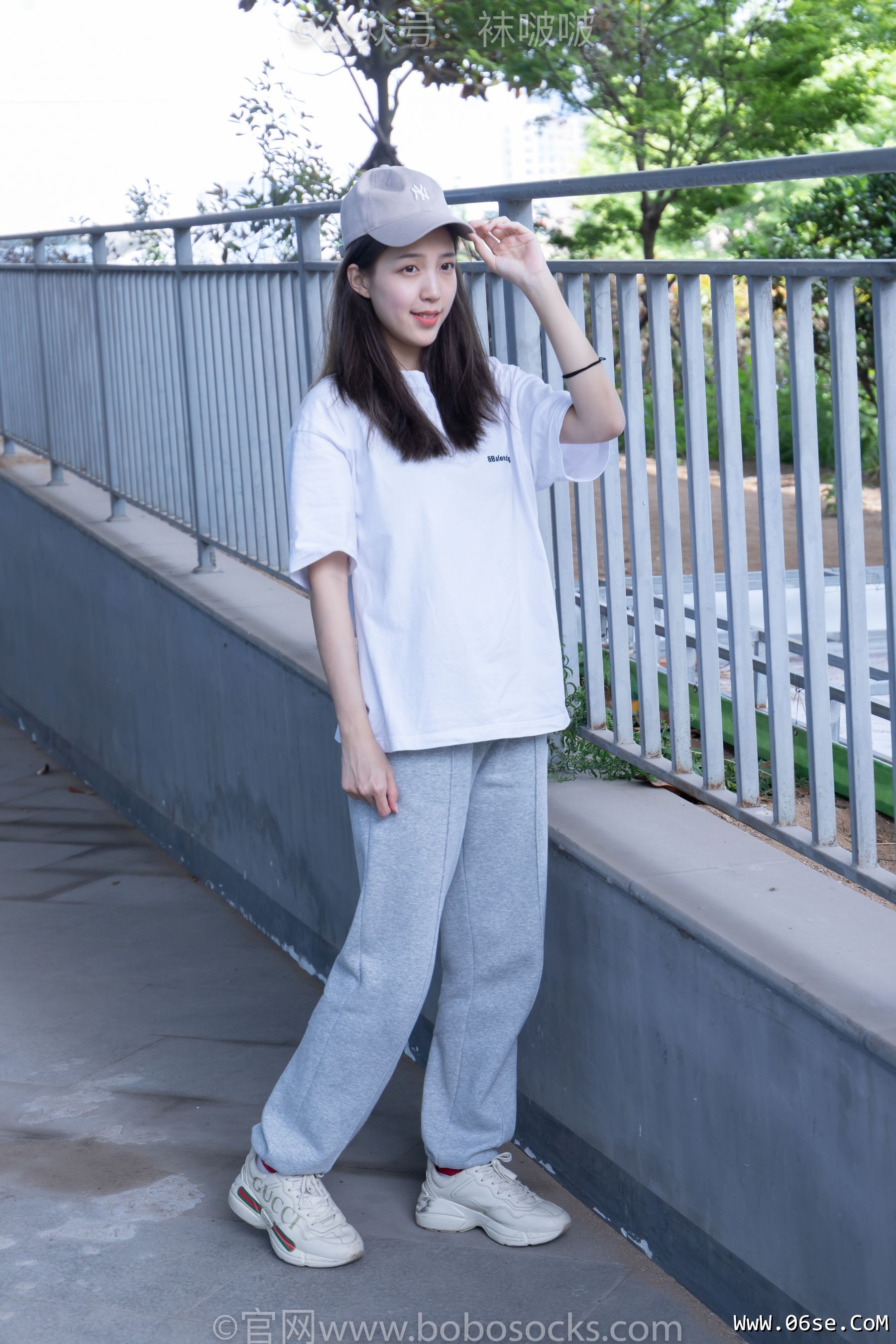 图片[5]-BoBoSocks袜啵啵 No.012 泡芙-运动鞋、白棉袜、裸足[132P]-六色网