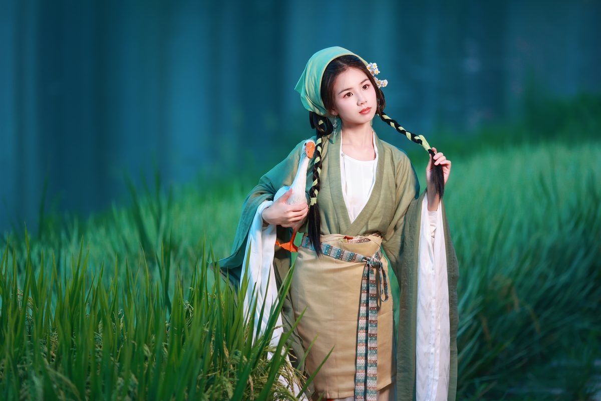 图片[22]-YiTuYu艺图语 Vol.5266 Xiao Du Tong Xue[36P]-六色网