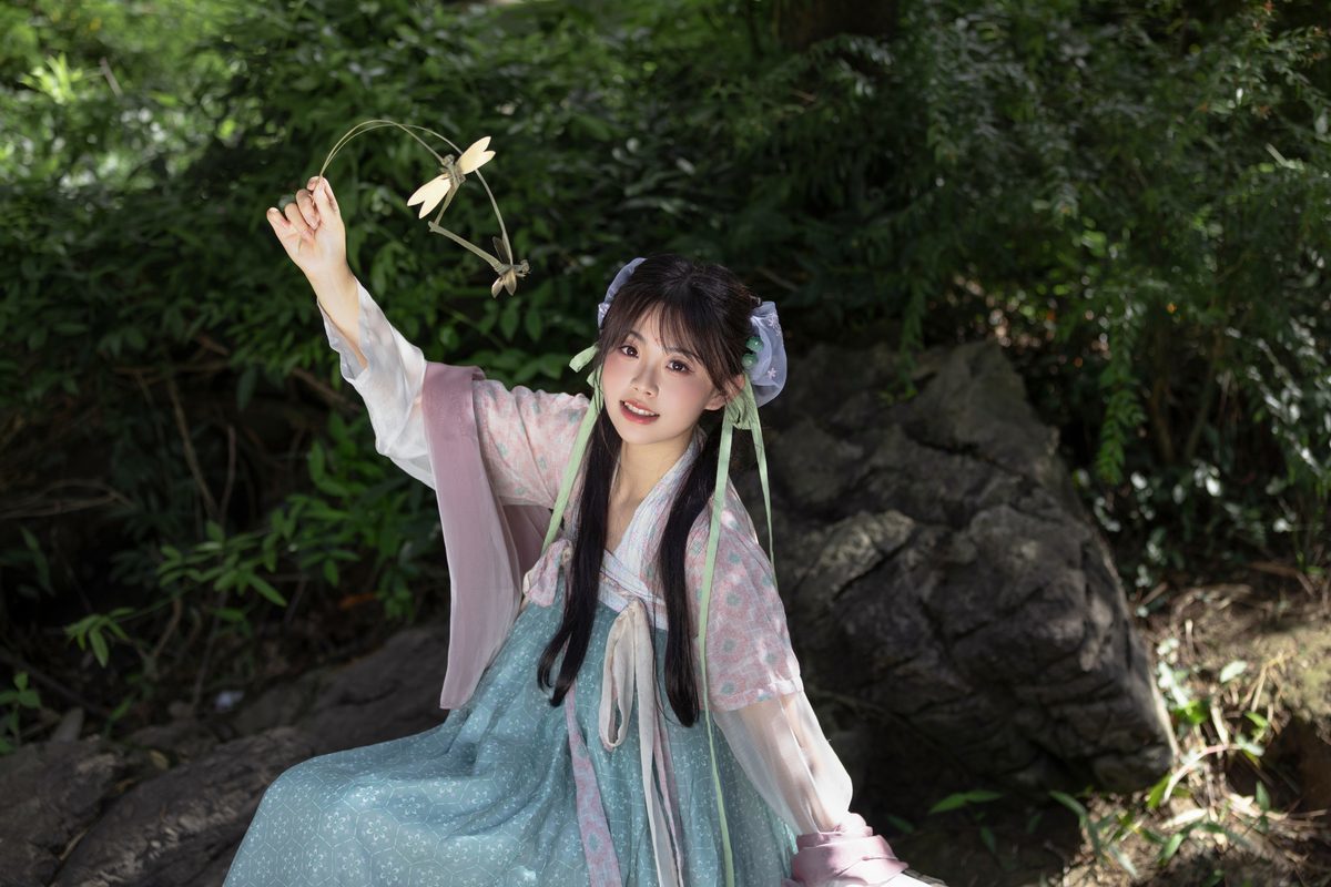 图片[26]-YiTuYu艺图语 Vol.5251 Jin Zou Ba[51P]-六色网