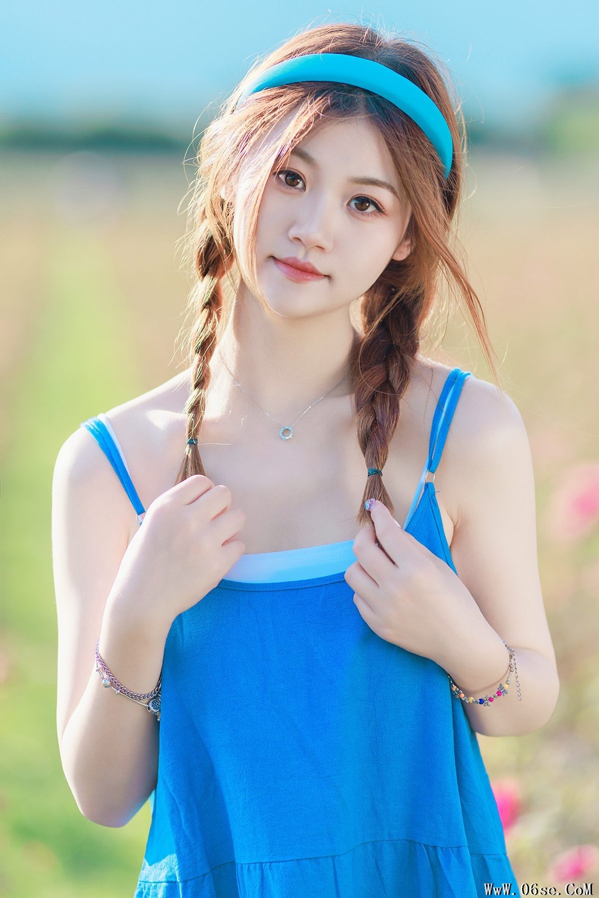 YiTuYu艺图语 Vol.4899 Bu Zai[49P]-六色网