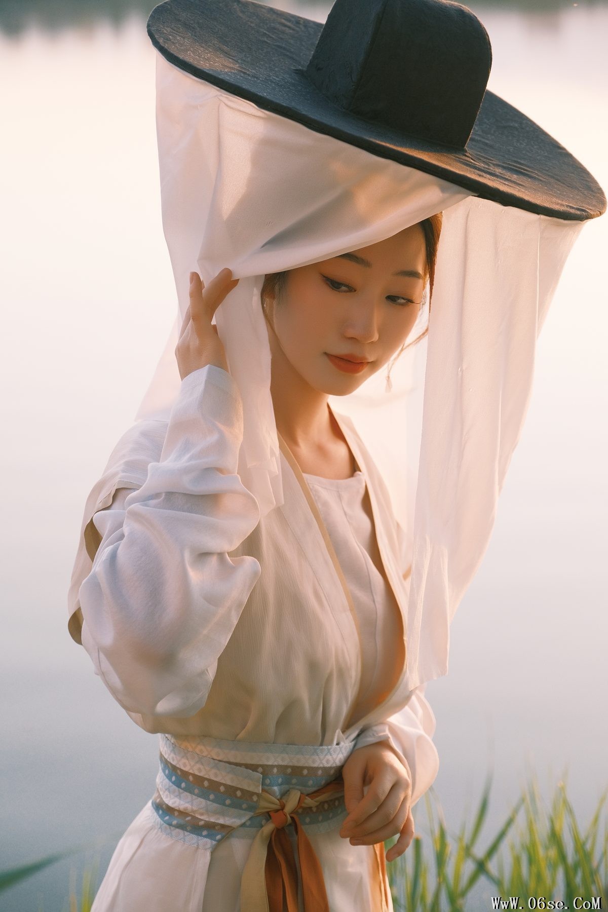 图片[18]-YiTuYu艺图语 Vol.4719 She Kong De Luan Luan[24P]-六色网