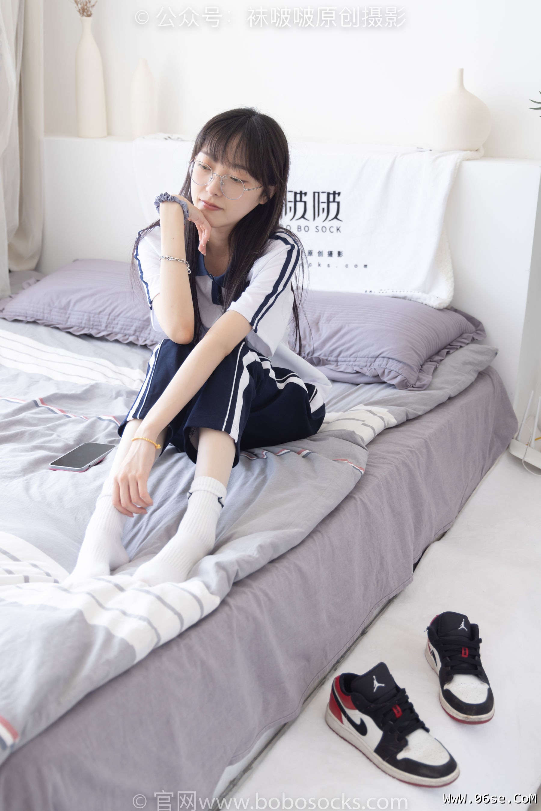 图片[74]-BoBoSocks袜啵啵 No.207 稚予 -aj板鞋、白棉袜、油亮白丝、校服裤里丝[140P]-六色网
