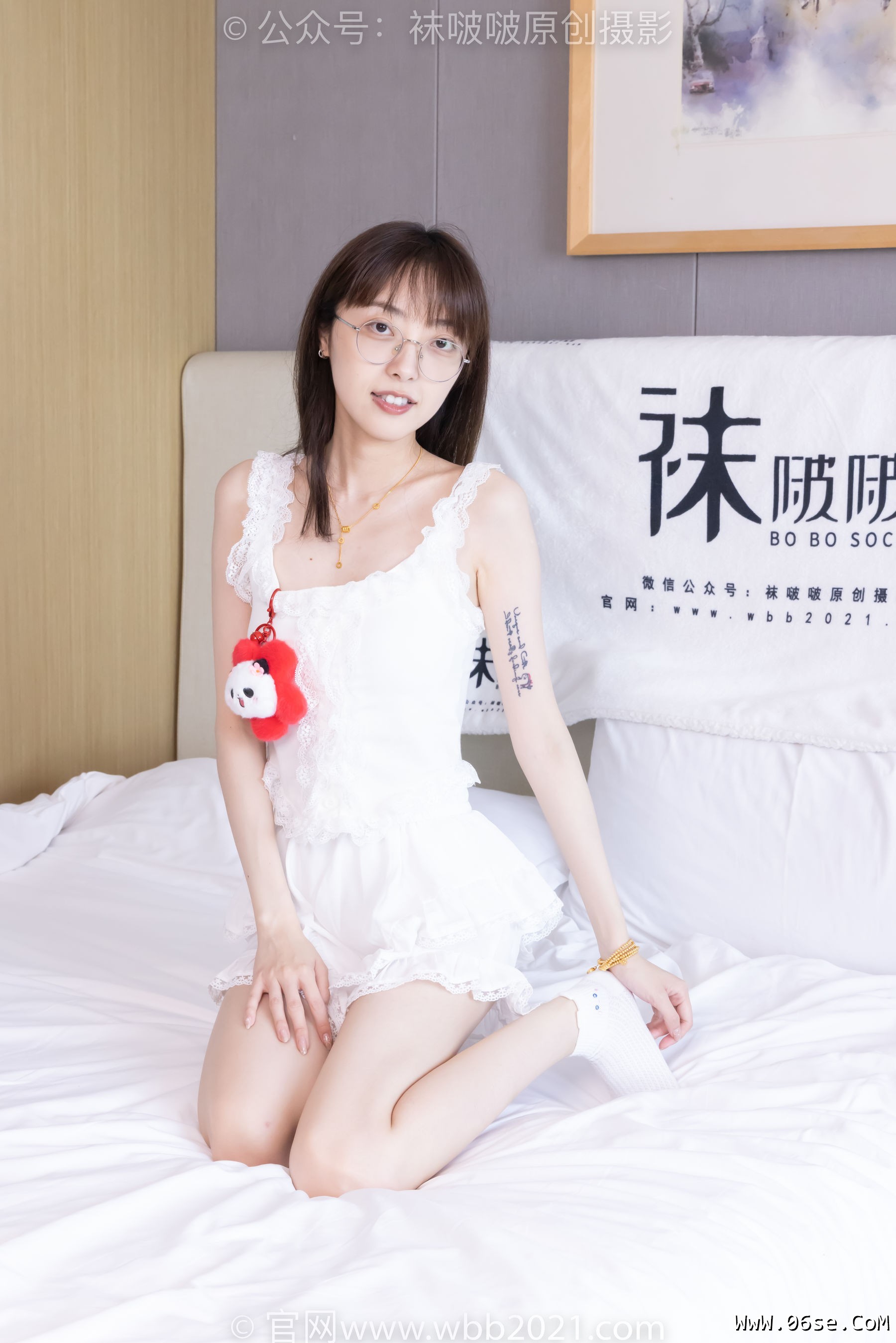 图片[143]-BoBoSocks袜啵啵 No.417 稚予 – 板鞋、白棉袜、裸足、裸足部分脚底抹精油[199P]-六色网