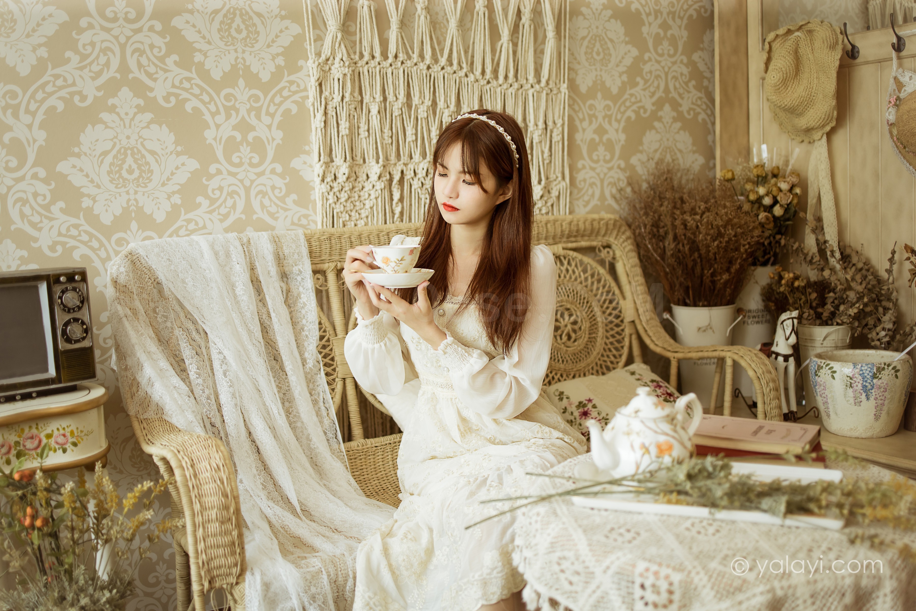 图片[2]-雅拉伊 – 茹莎《花白裙》[41P]-六色网