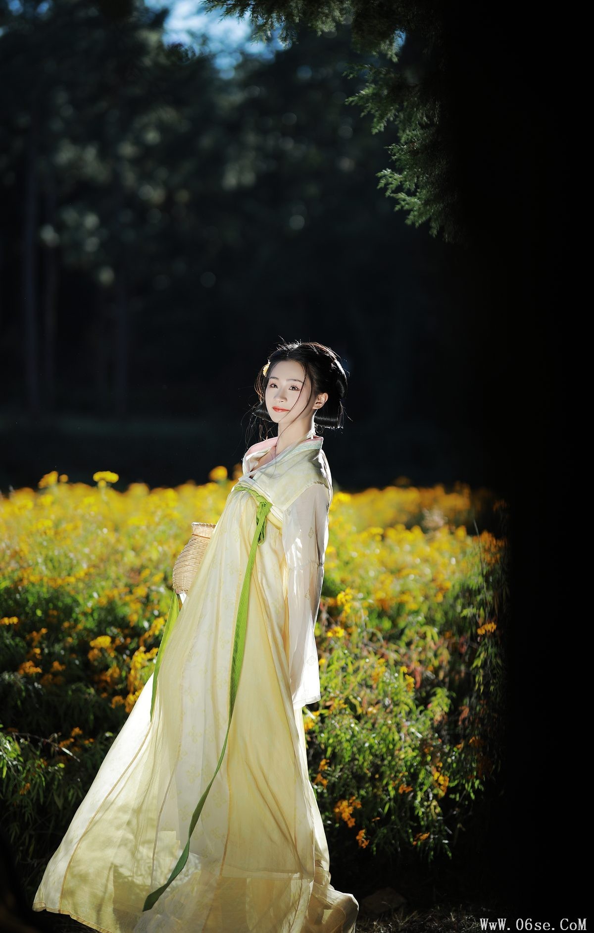 图片[29]-YiTuYu艺图语 Vol.3343 Xiao E Jiang Jiang Jiang[34P]-六色网