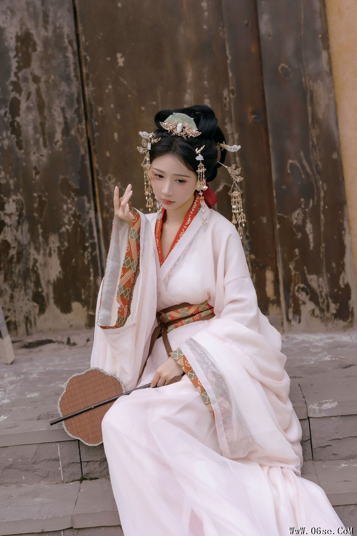 图片[26]-YiTuYu艺图语 Vol.6337 Qi Luo Sheng De Xiao Su Su[26P]-六色网