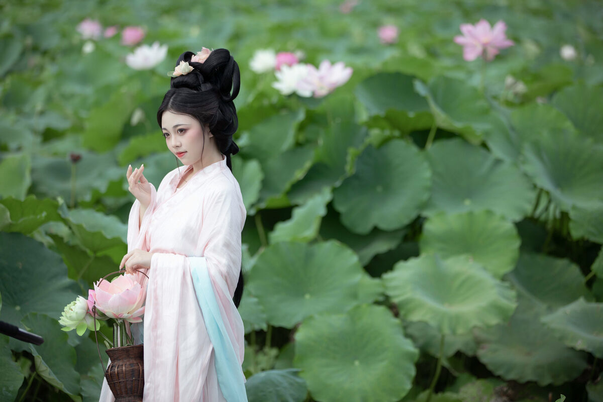 图片[7]-YiTuYu艺图语 Vol.7597 Jin Zou Ba[24P]-六色网