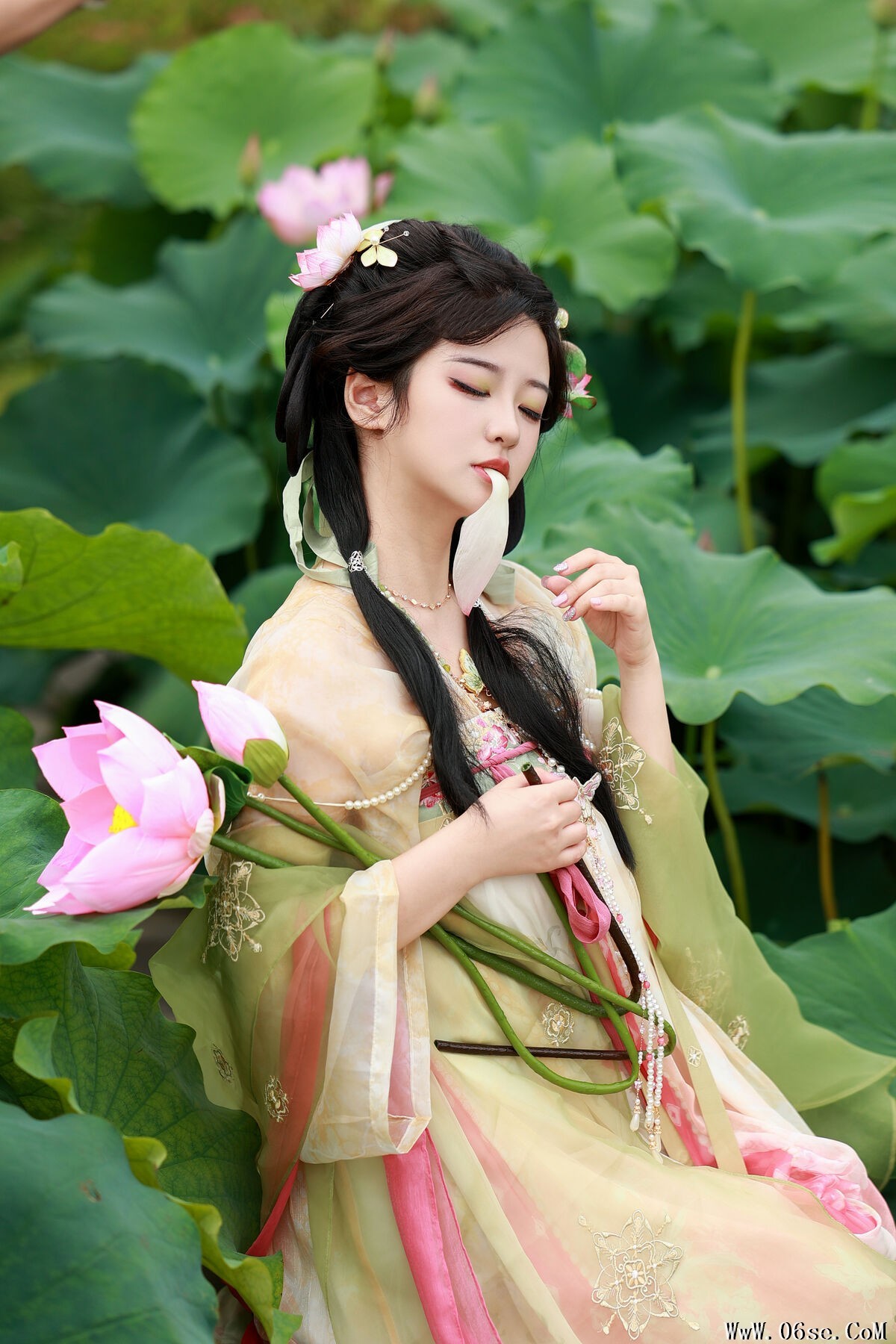 图片[10]-YiTuYu艺图语 Vol.7542 Bu Ke Ai De He He Miao[24P]-六色网