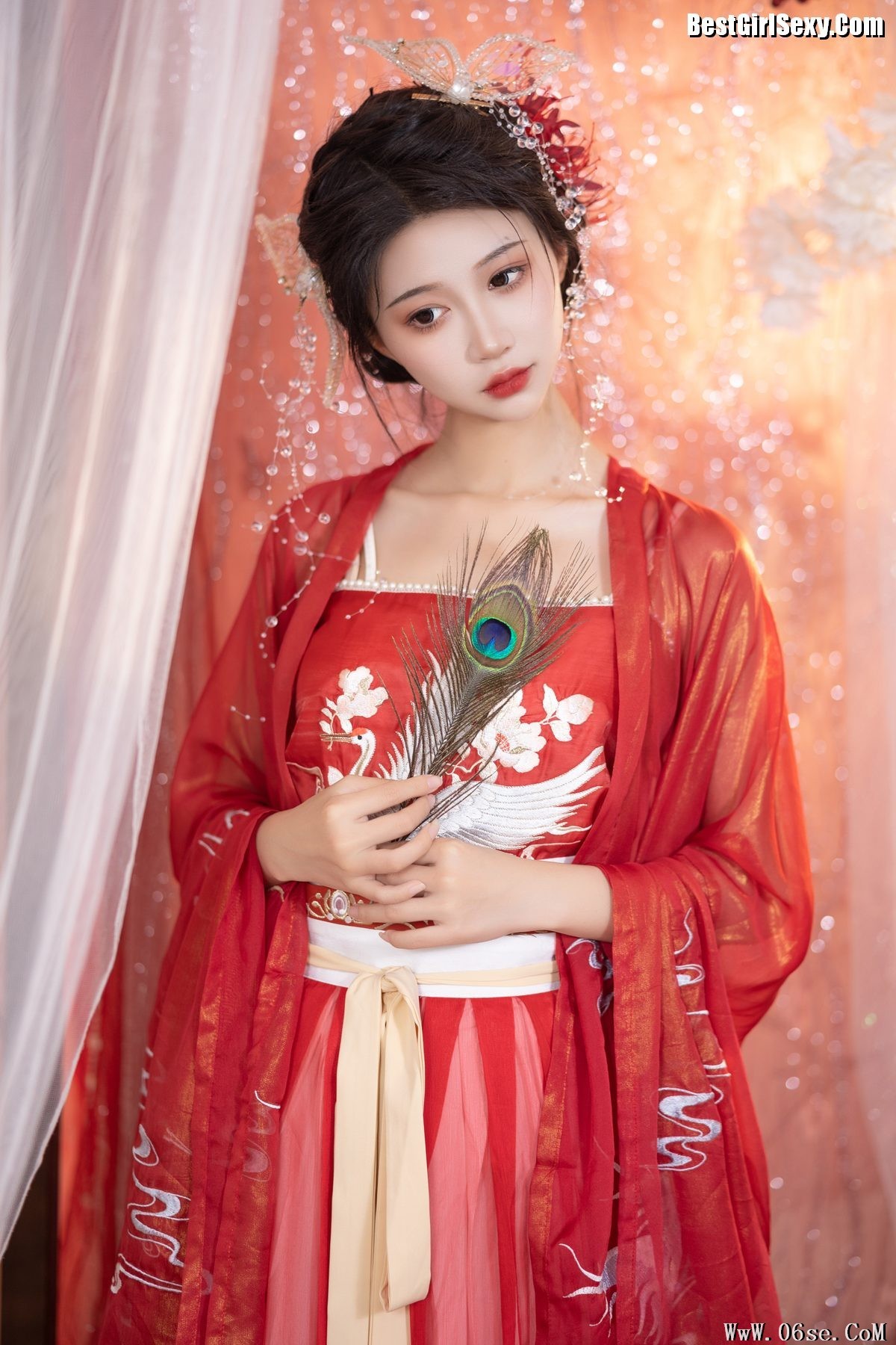 图片[16]-YiTuYu艺图语 Vol.4129 Qi Luo Sheng De Xiao Su Su[25P]-六色网