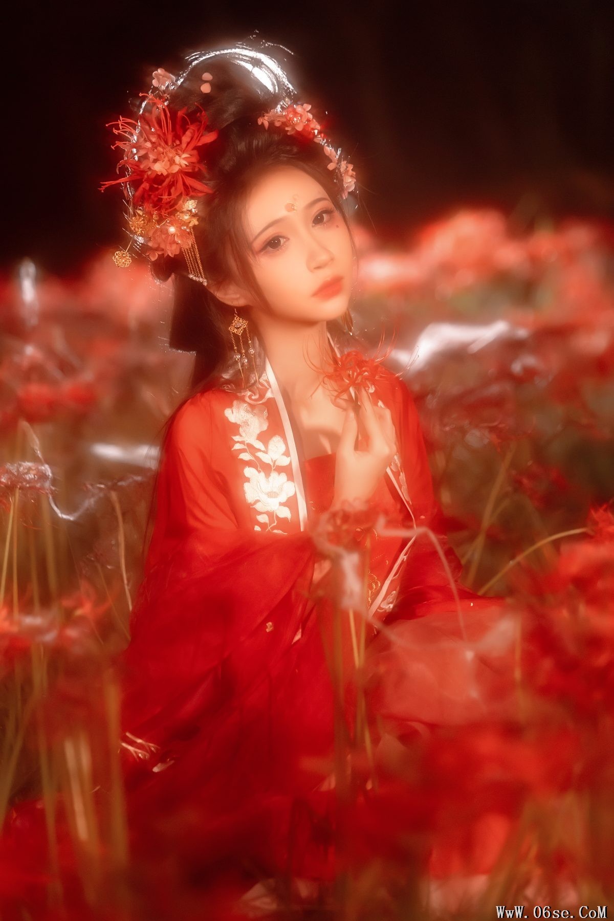 图片[12]-YiTuYu艺图语 Vol.3155 Qi Luo Sheng De Xiao Su Su[32P]-六色网