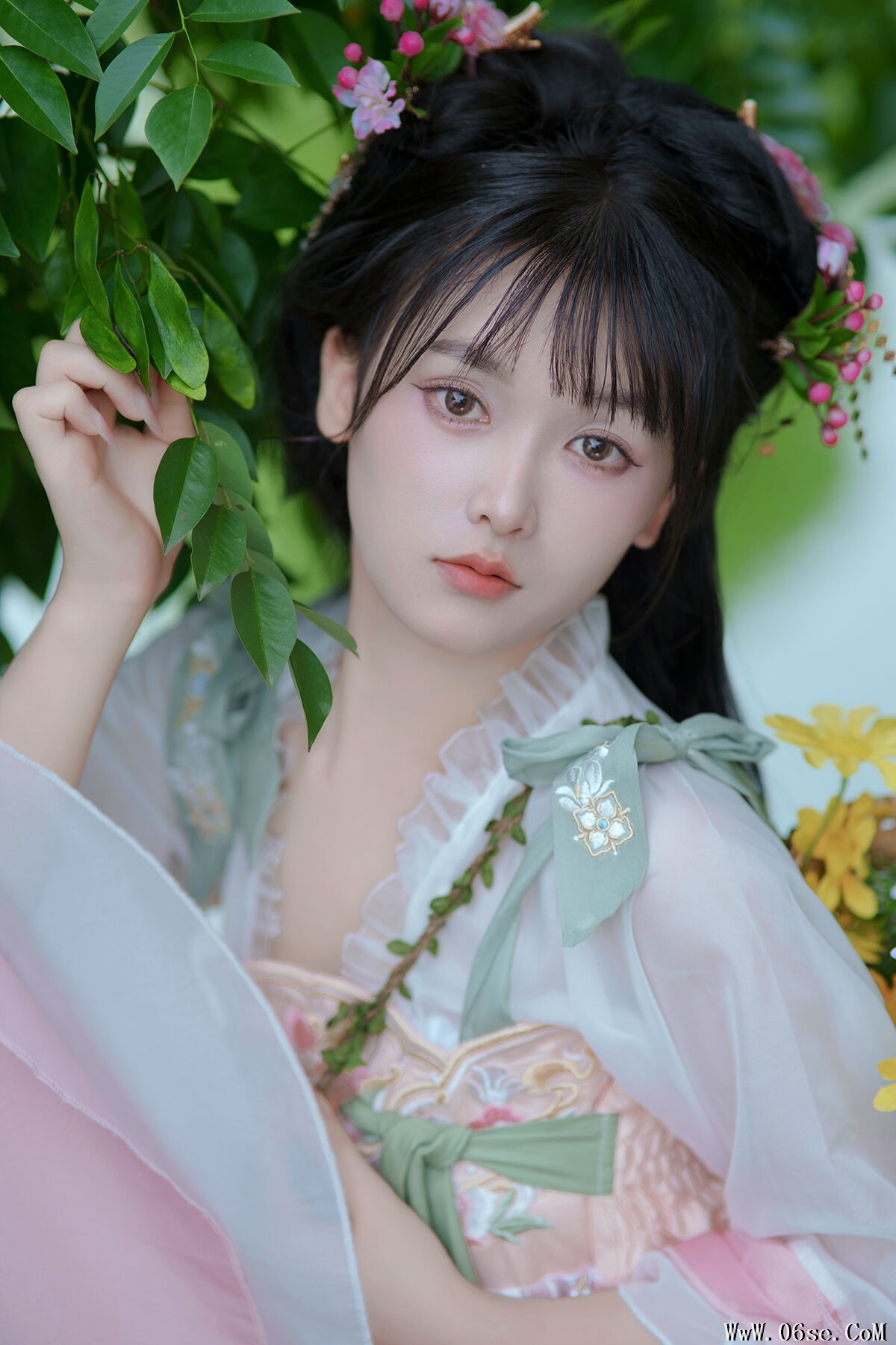 YiTuYu艺图语 Vol.7334 Xiao Xiao Yu[32P]-六色网