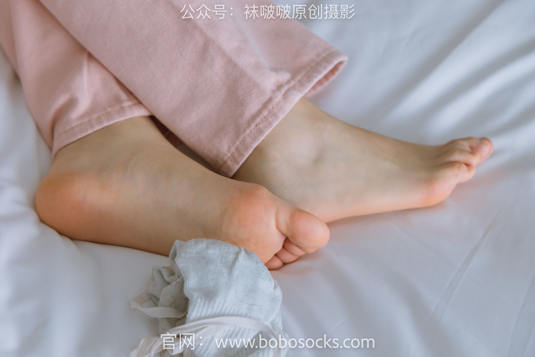 图片[27]-BoBoSocks袜啵啵 No.141 周周-运动鞋、白棉袜、裸足[140P]-六色网