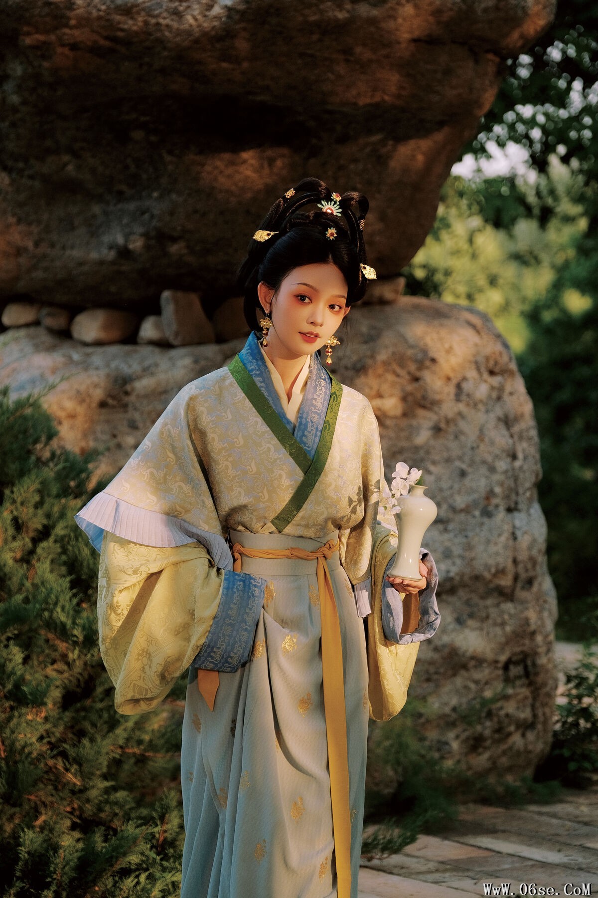 图片[10]-YiTuYu艺图语 Vol.7768 Qiu Qiu[32P]-六色网
