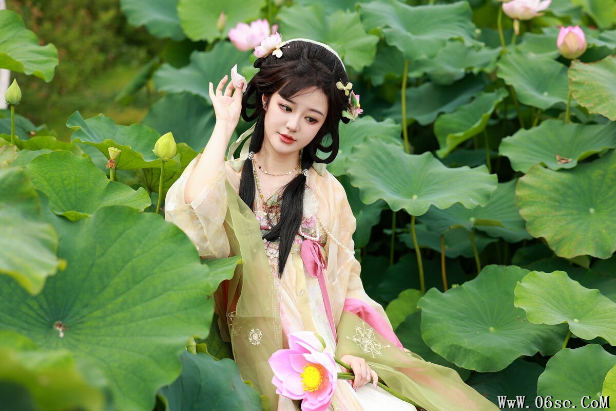 图片[14]-YiTuYu艺图语 Vol.7542 Bu Ke Ai De He He Miao[24P]-六色网