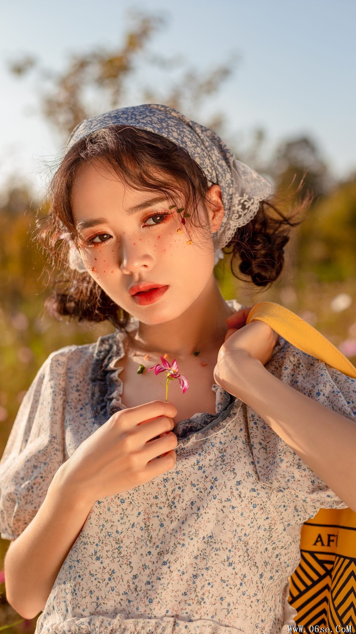 图片[22]-YiTuYu艺图语 Vol.5548 Yi[56P]-六色网