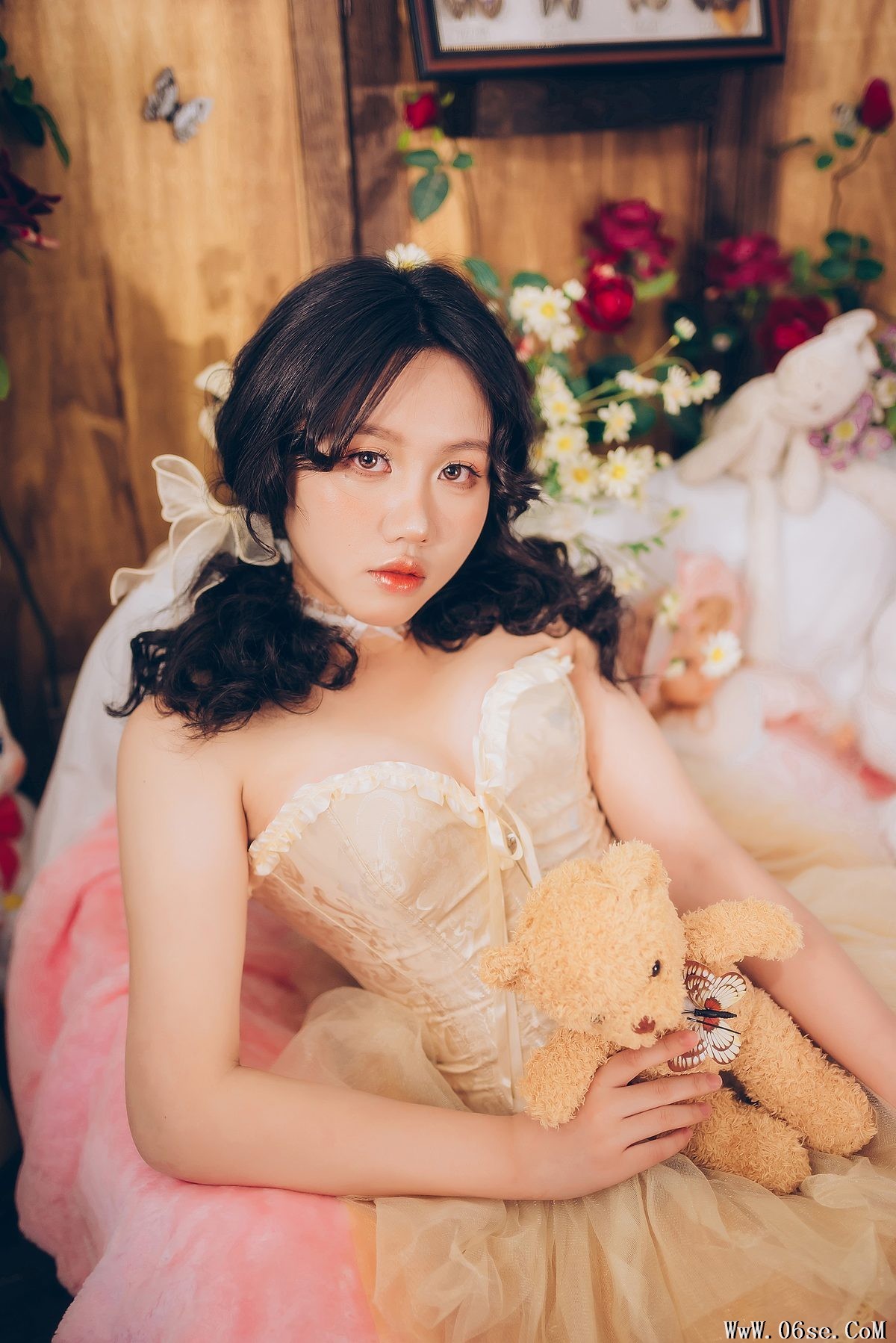 图片[5]-YiTuYu艺图语 Vol.5881 Mi Ci Quan Guo Hou Yuan Tuan Tuan Zhang[23P]-六色网