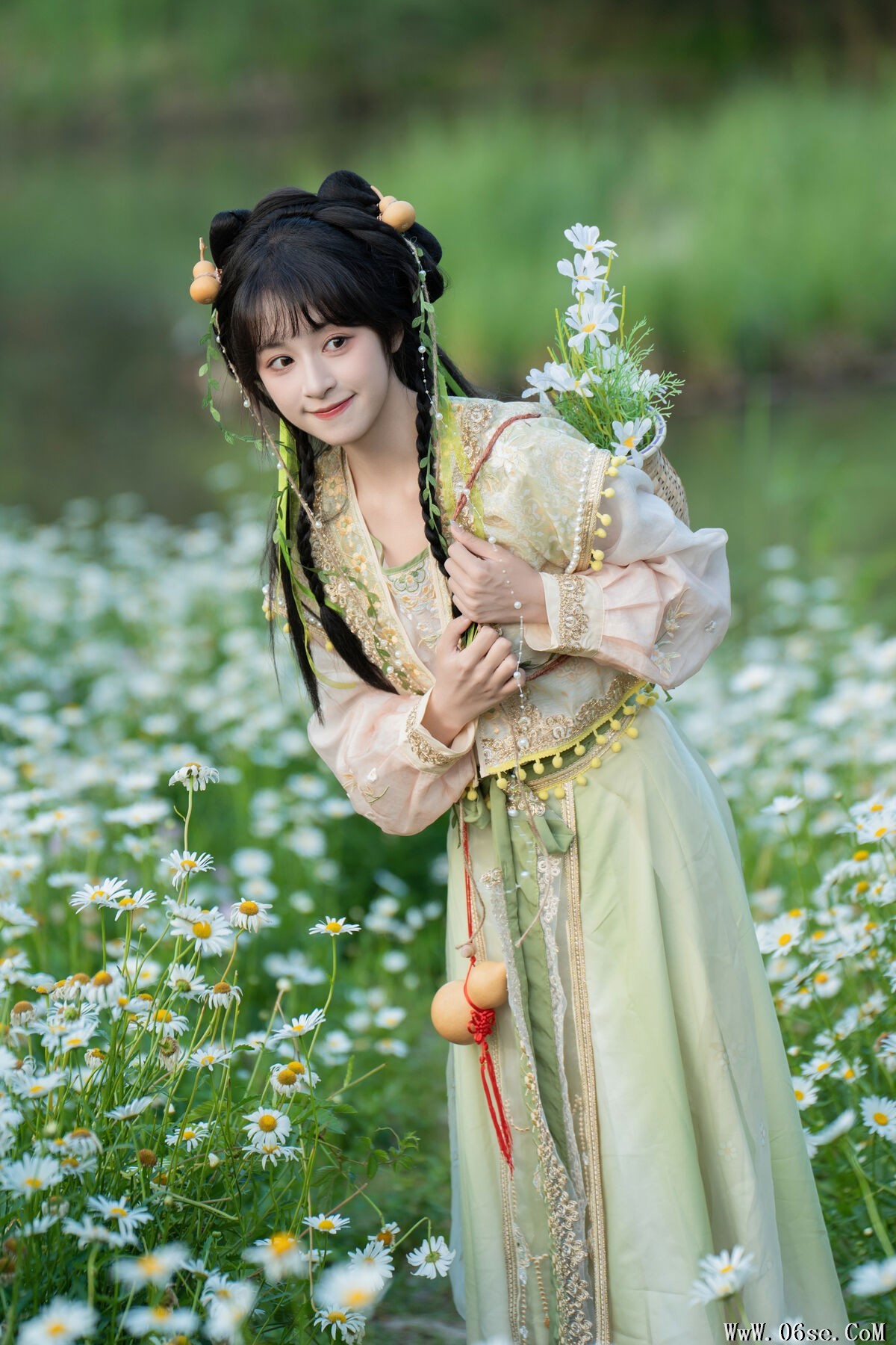 图片[10]-YiTuYu艺图语 Vol.7299 Xia Yu Xiao Nian[25P]-六色网