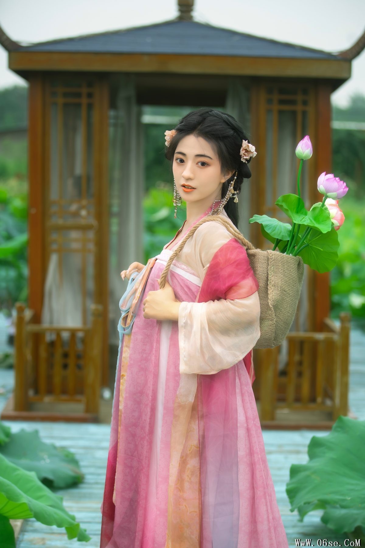 图片[37]-YiTuYu艺图语 Vol.5102 Wan Wan[53P]-六色网