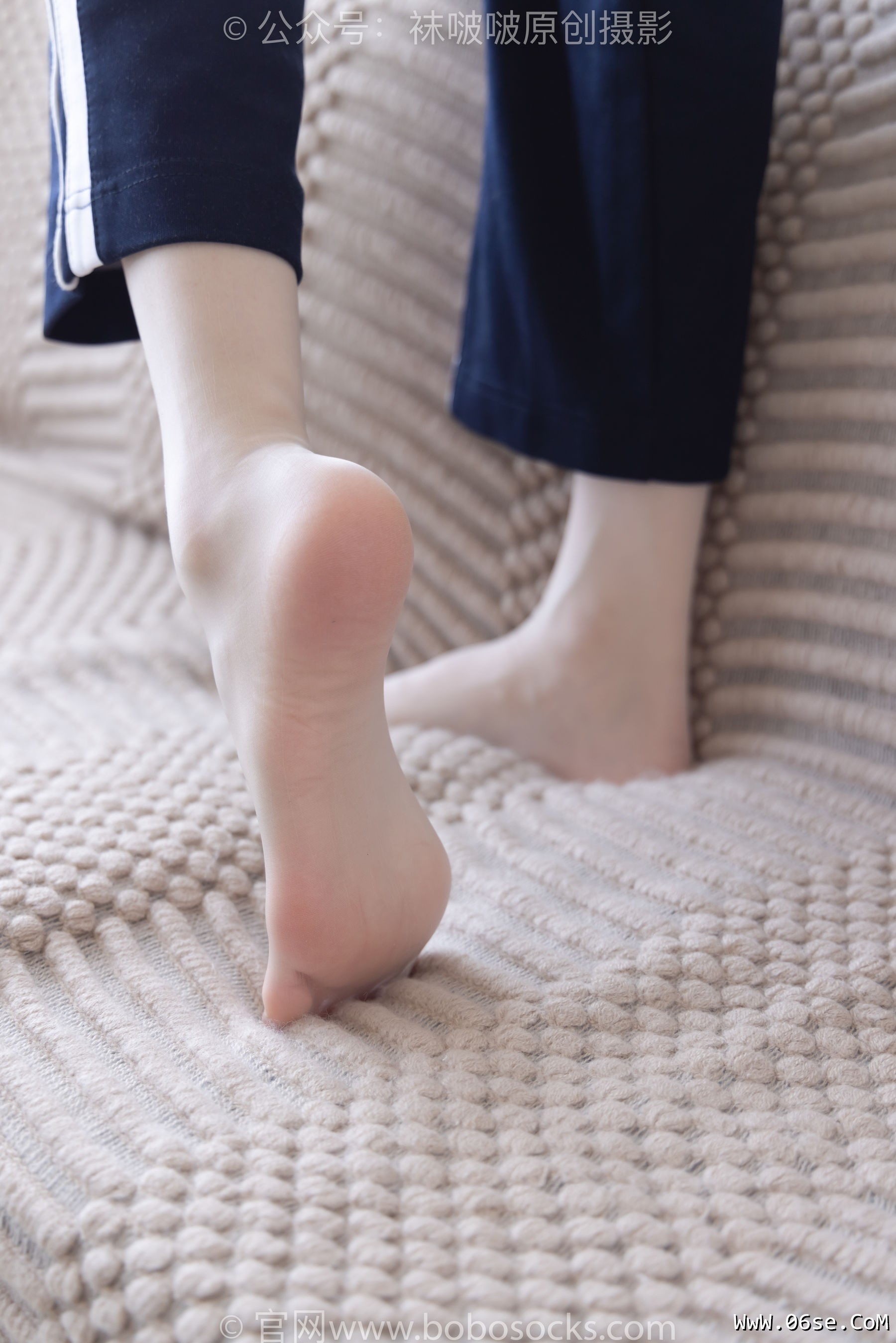 图片[23]-BoBoSocks袜啵啵 No.207 稚予 -aj板鞋、白棉袜、油亮白丝、校服裤里丝[140P]-六色网