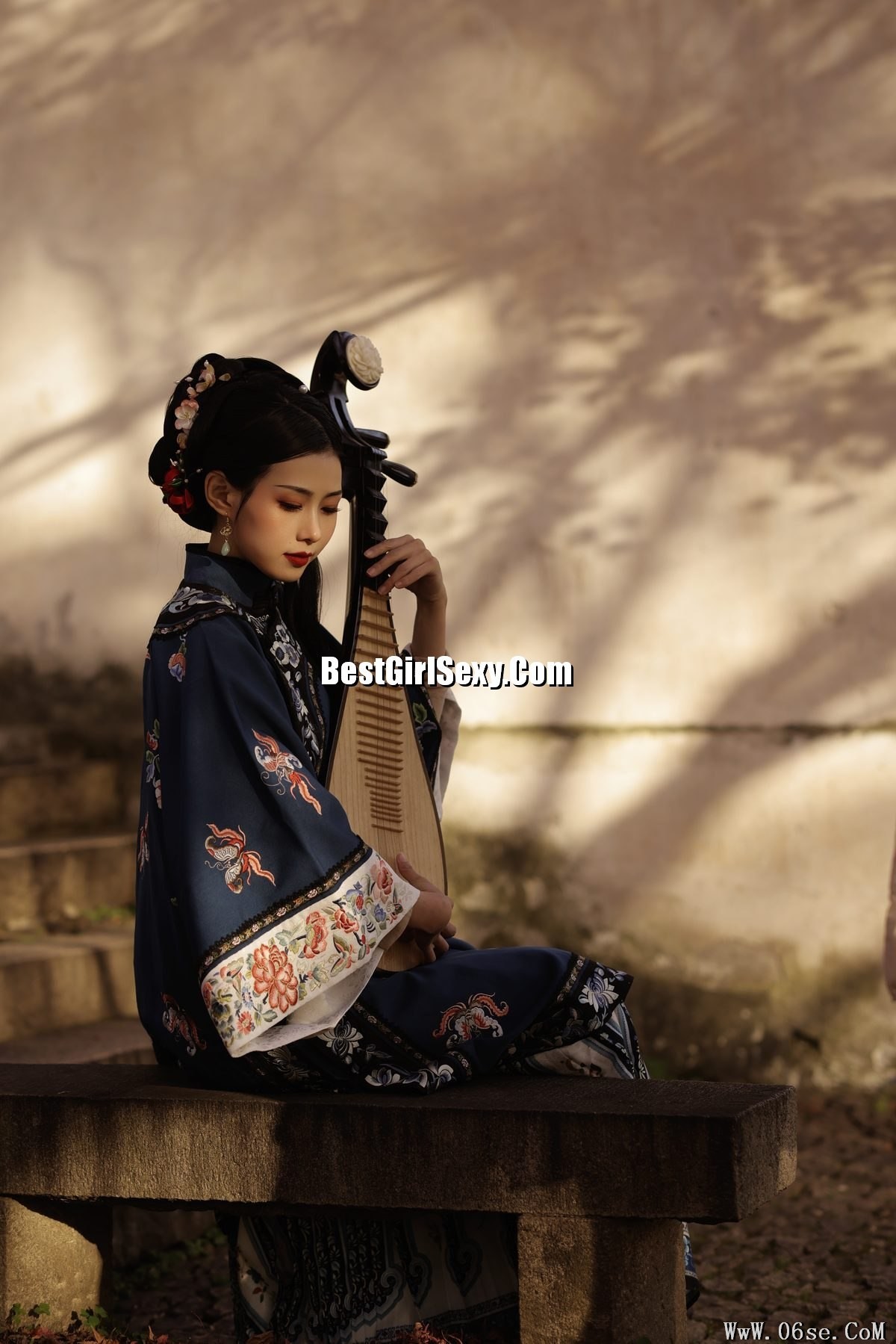 图片[37]-YiTuYu艺图语 Vol.3397 Qin Qin[44P]-六色网