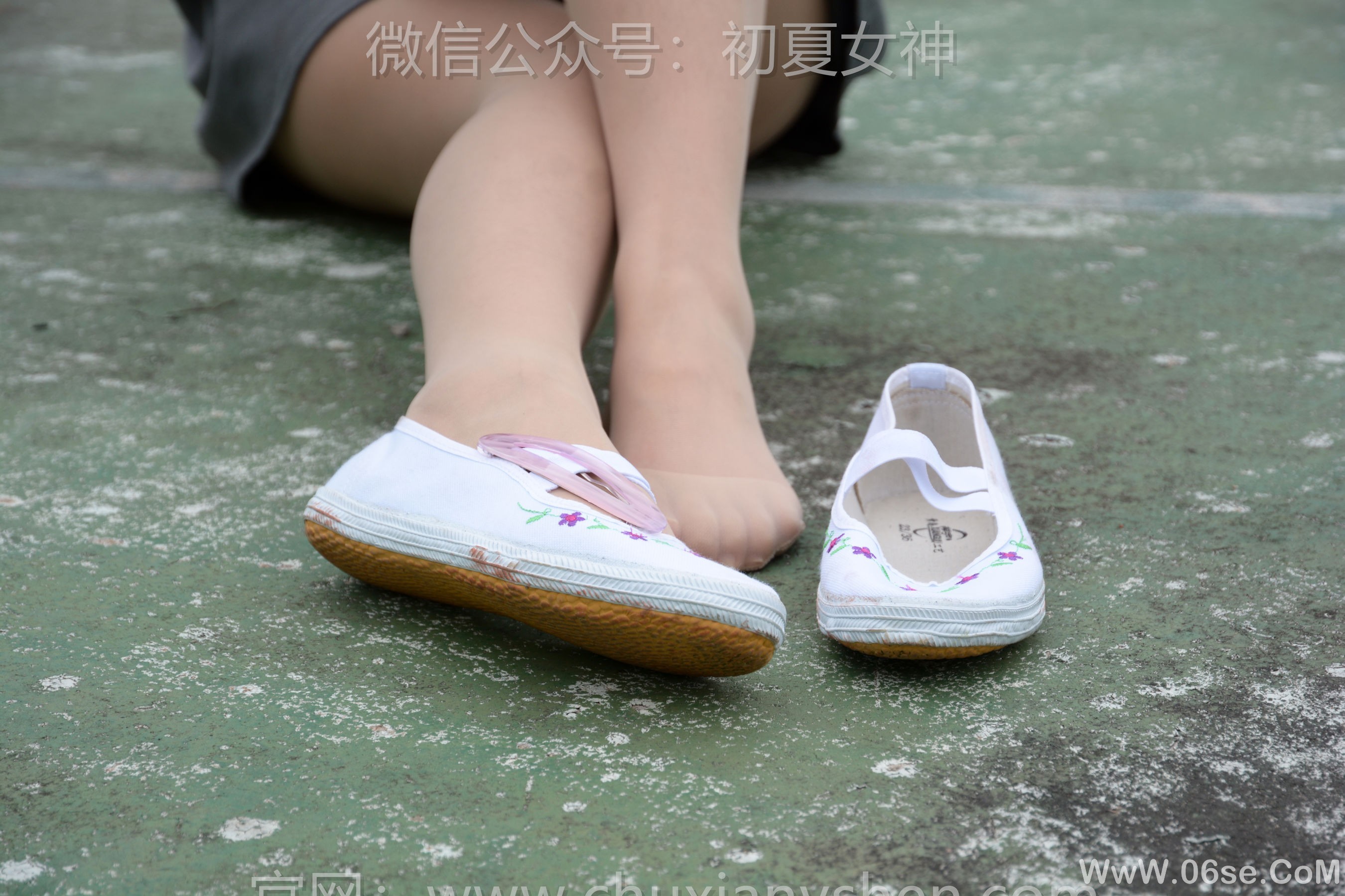 图片[115]-初夏女神 No.250 点点 秋天问候[150P]-六色网