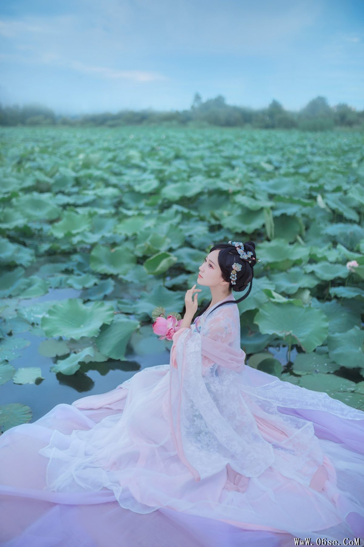 图片[7]-YiTuYu艺图语 Vol.4138 Qi Luo Sheng De Xiao Su Su[24P]-六色网