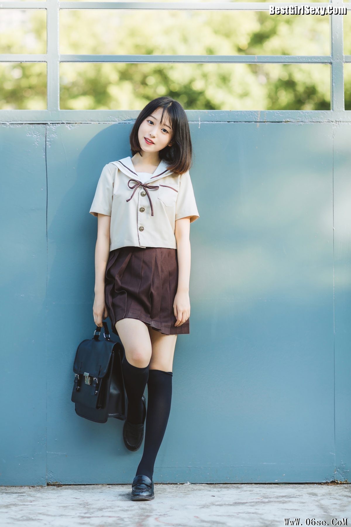 图片[27]-YiTuYu艺图语 Vol.4061 Si Yue Qing Xia[50P]-六色网