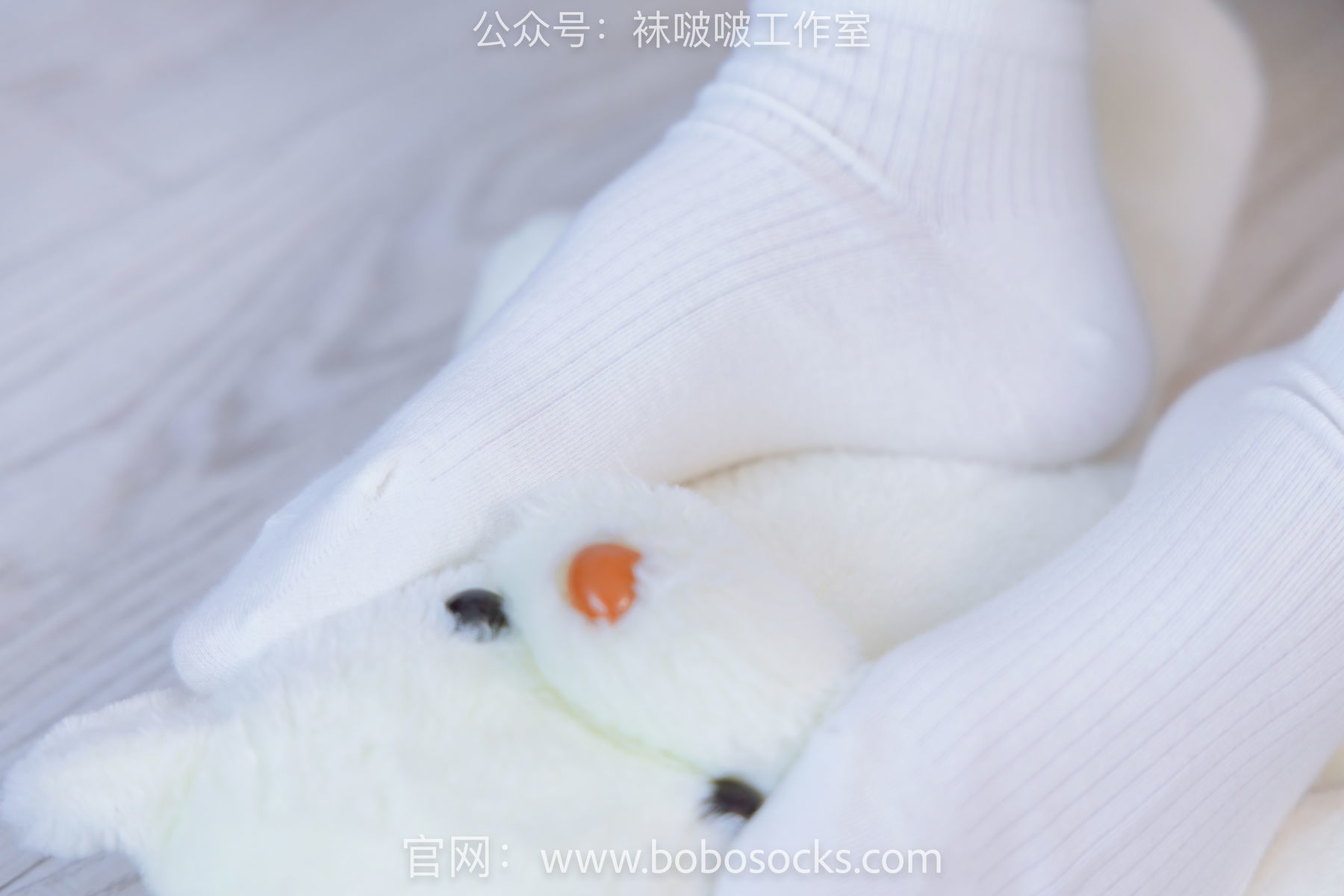 图片[118]-BoBoSocks袜啵啵 No.118 稚予-运动鞋、白棉袜、肉丝、踩小熊玩偶[140P]-六色网