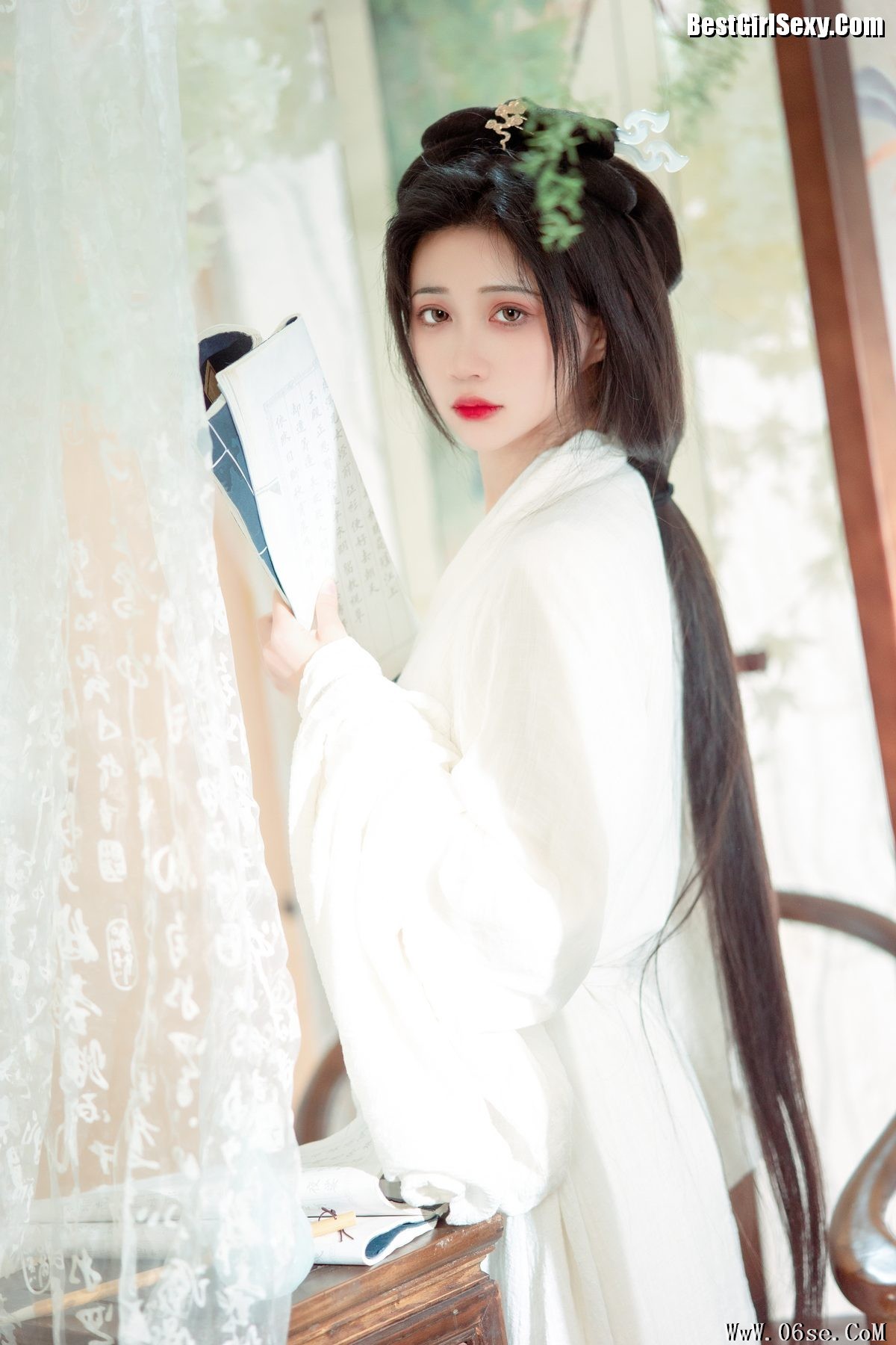 图片[26]-YiTuYu艺图语 Vol.4126 Qi Luo Sheng De Xiao Su Su[27P]-六色网