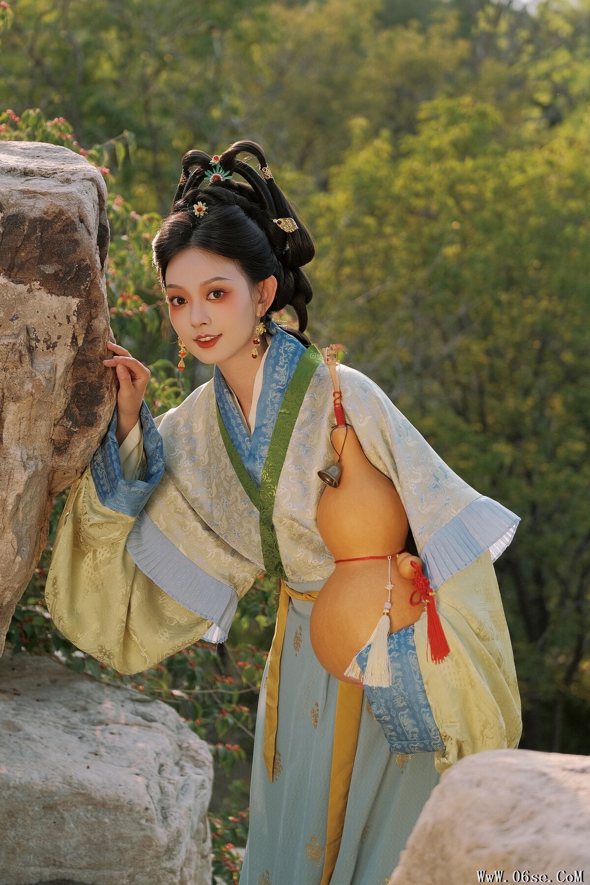 图片[31]-YiTuYu艺图语 Vol.7768 Qiu Qiu[32P]-六色网