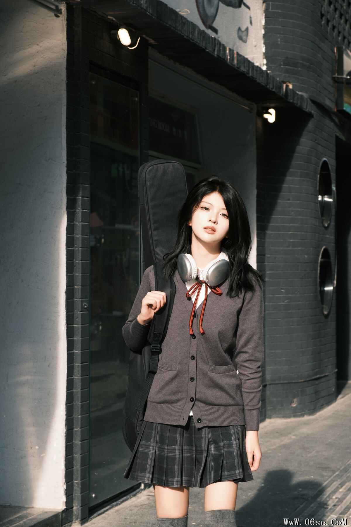 图片[18]-YiTuYu艺图语 Vol.6944 Ning De Xiao Suan Yin[32P]-六色网