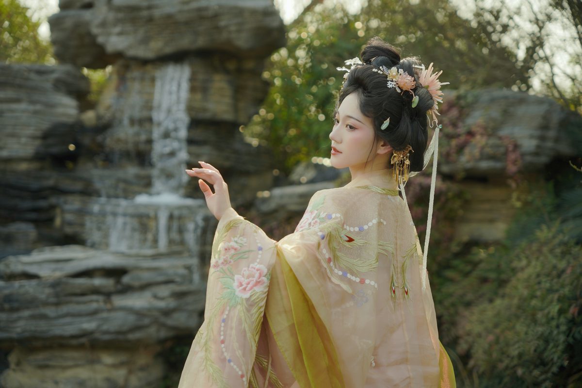 图片[16]-YiTuYu艺图语 Vol.3881 Qin Qin[27P]-六色网