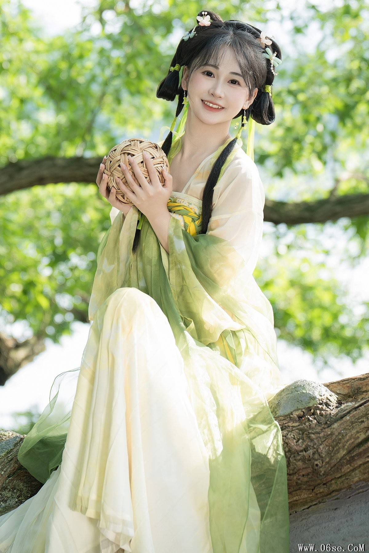 YiTuYu艺图语 Vol.7153 Jiao Yi Zhi Sui Sui[26P]-六色网