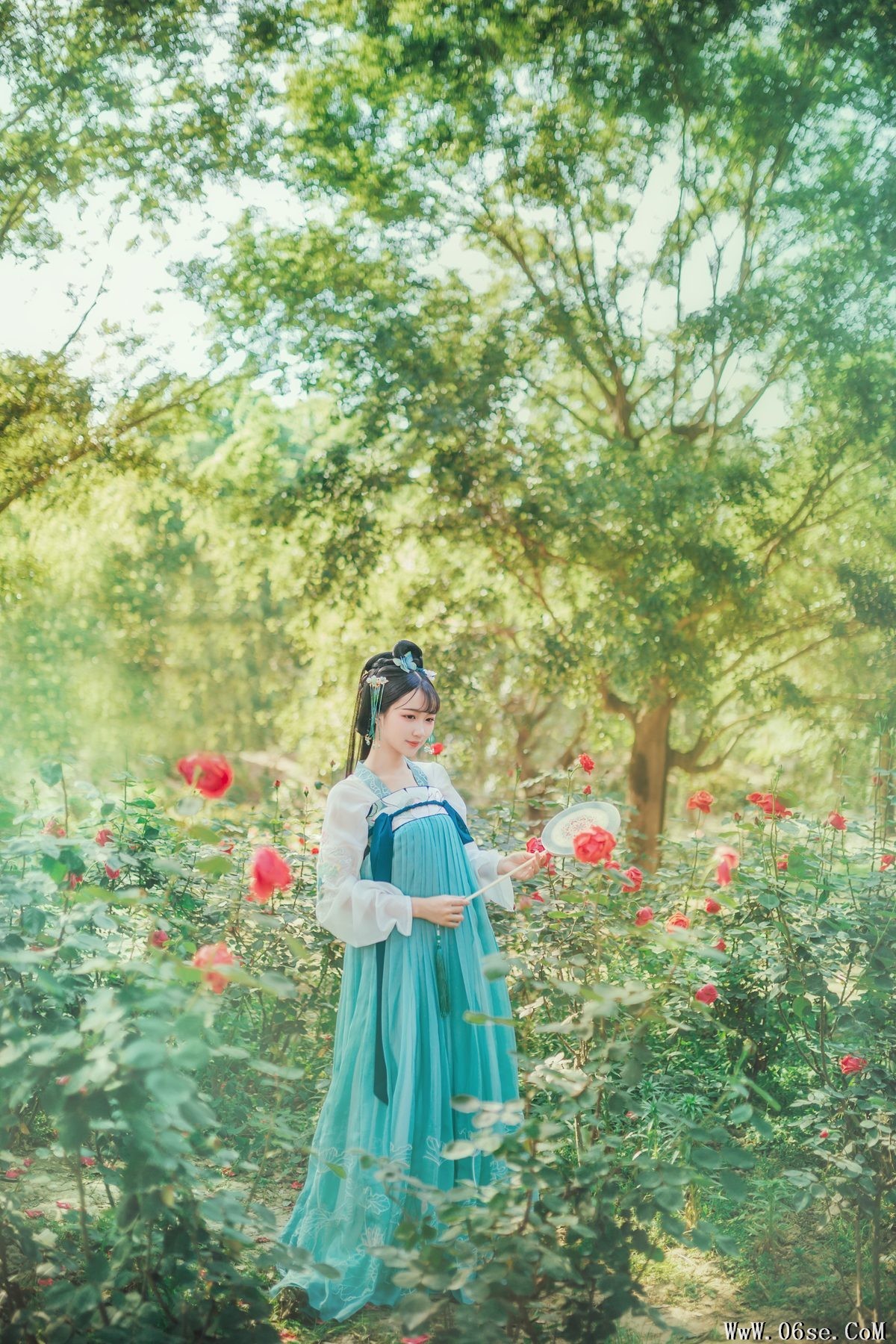 图片[4]-YiTuYu艺图语 Vol.4170 Qi Luo Sheng De Xiao Su Su[24P]-六色网