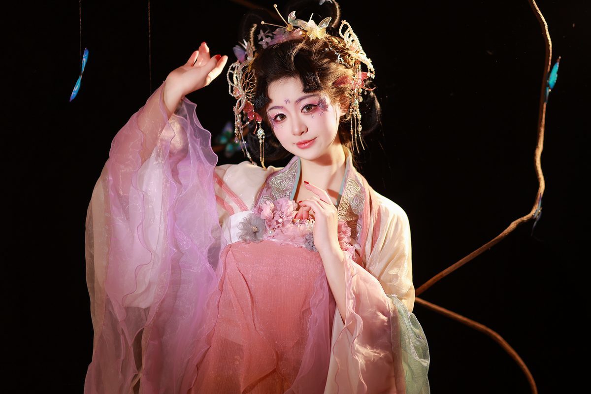 图片[11]-YiTuYu艺图语 Vol.5823 Bu Ke Ai De He He Miao[27P]-六色网