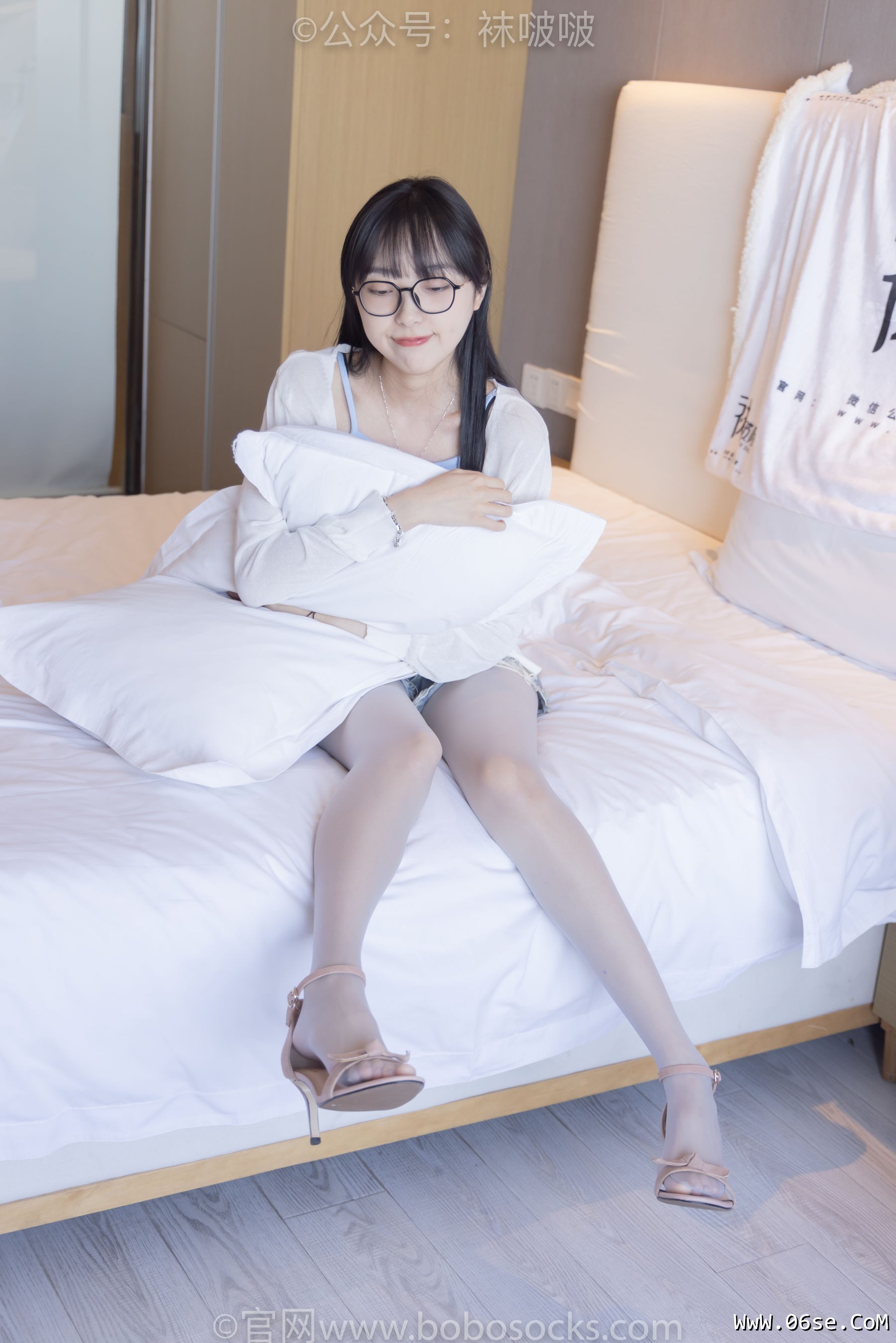 图片[37]-BoBoSocks袜啵啵 No.083 稚予-高跟鞋、凉鞋、白丝、裸足涂白色指甲油剧情[140P]-六色网