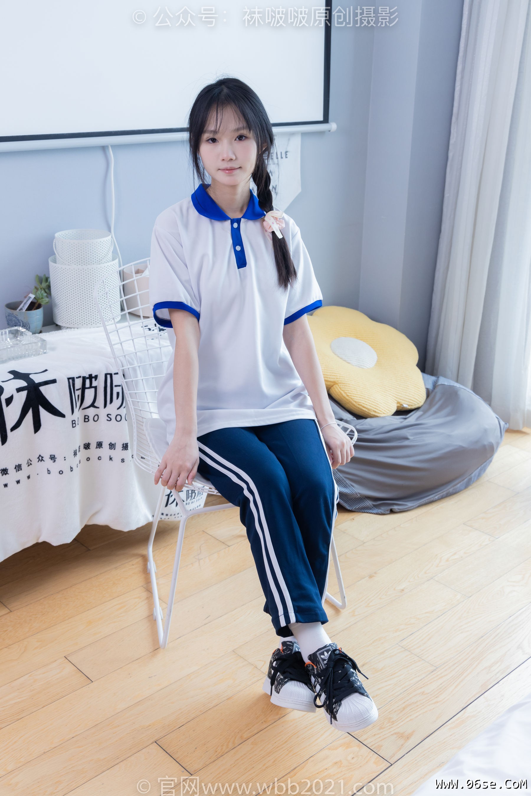 图片[66]-BoBoSocks袜啵啵 No.366 甜甜圈 -三双板鞋、白棉袜、短白丝[150P]-六色网