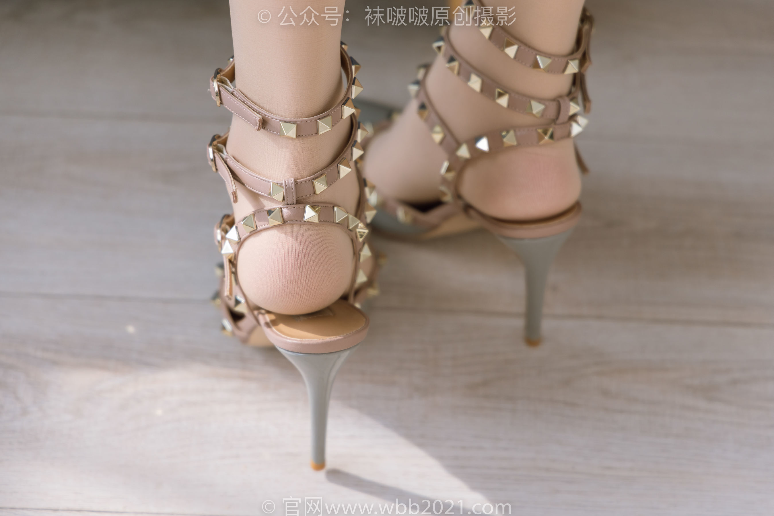 图片[69]-BoBoSocks袜啵啵 No.408 小甜豆 -高跟鞋、厚肉丝、丝袜和裸足踩奶油蛋糕和泡芙剧情[157P] (1)-六色网